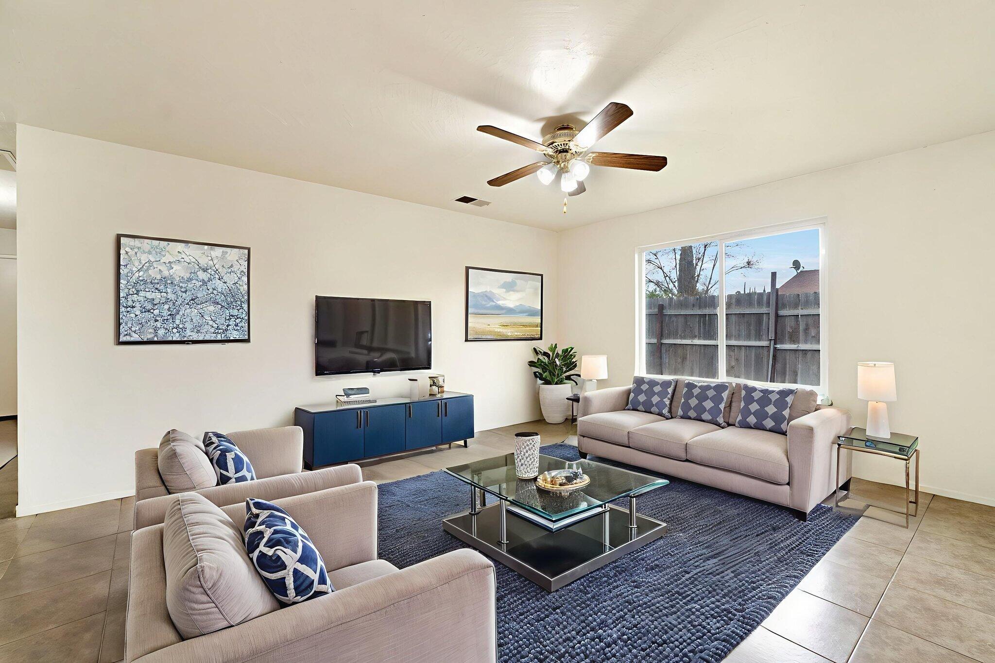 14853 W Stanislaus Ave, Kerman, CA 93630