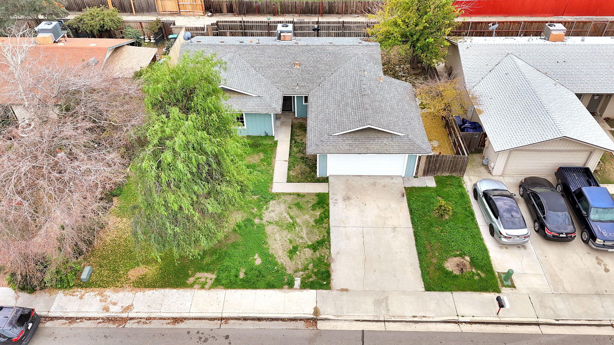 14853 W Stanislaus Ave, Kerman, CA 93630