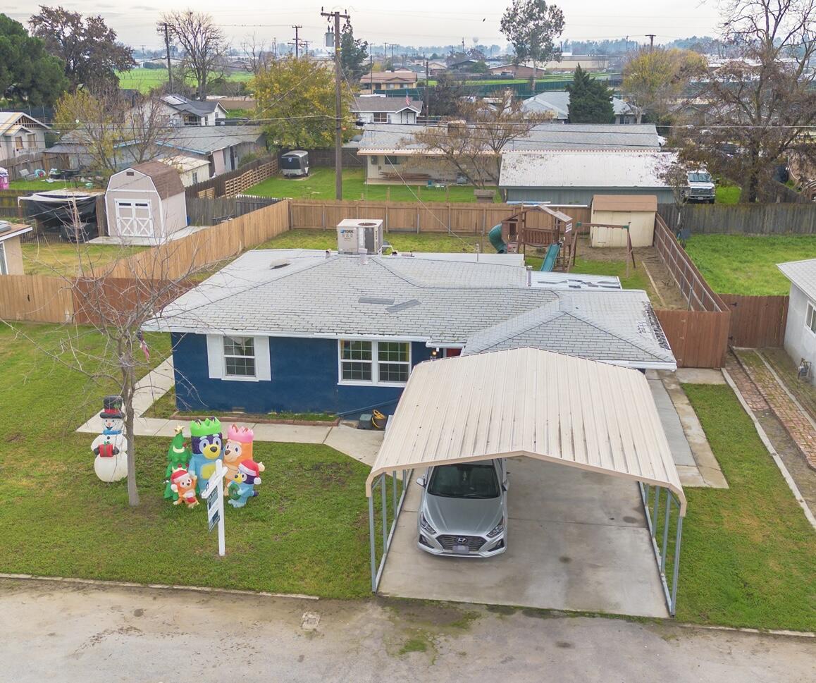 811 E Myrtle St, Hanford, CA 93230