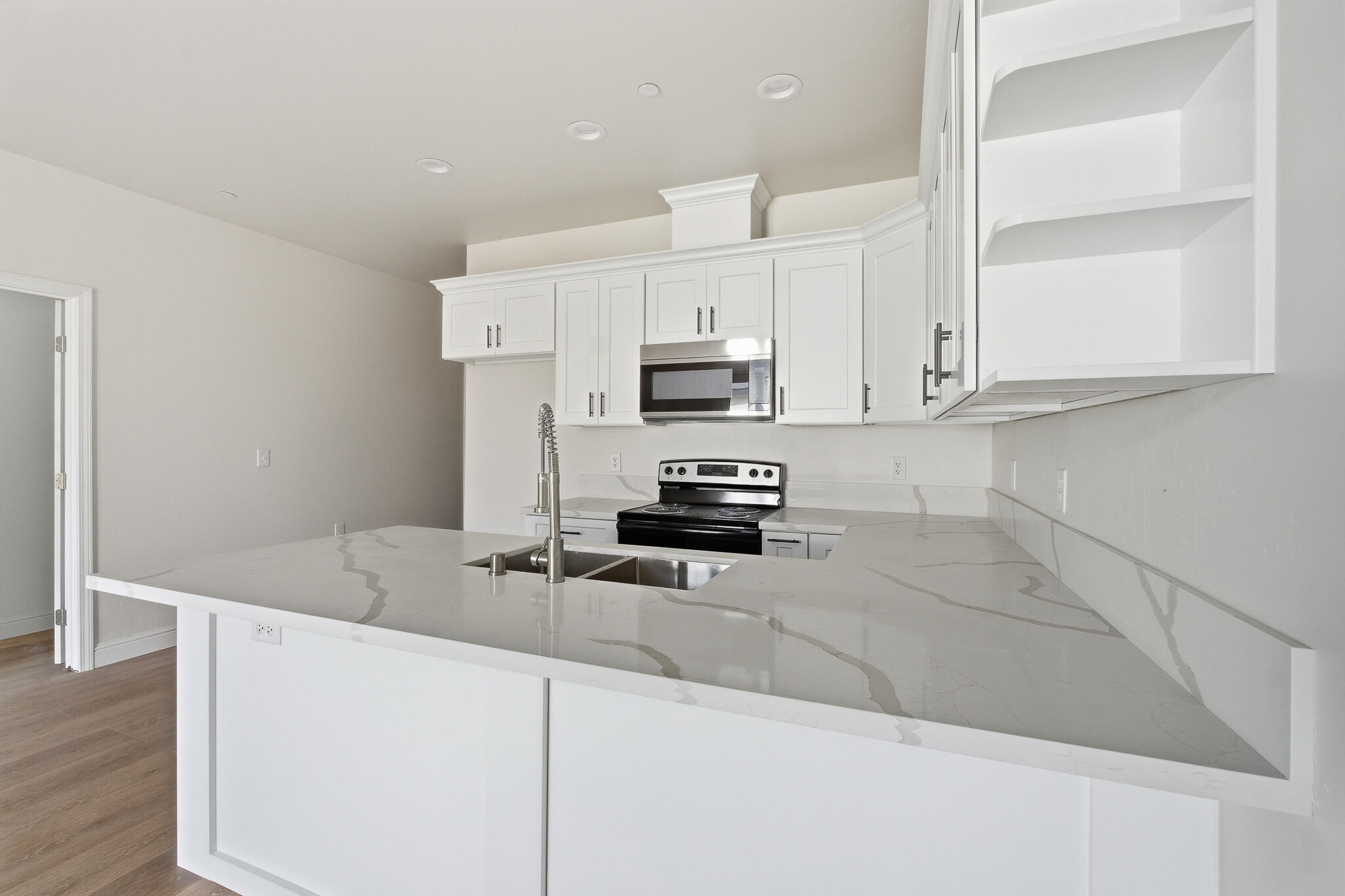 168 N Waukesha St, Porterville, CA 93257