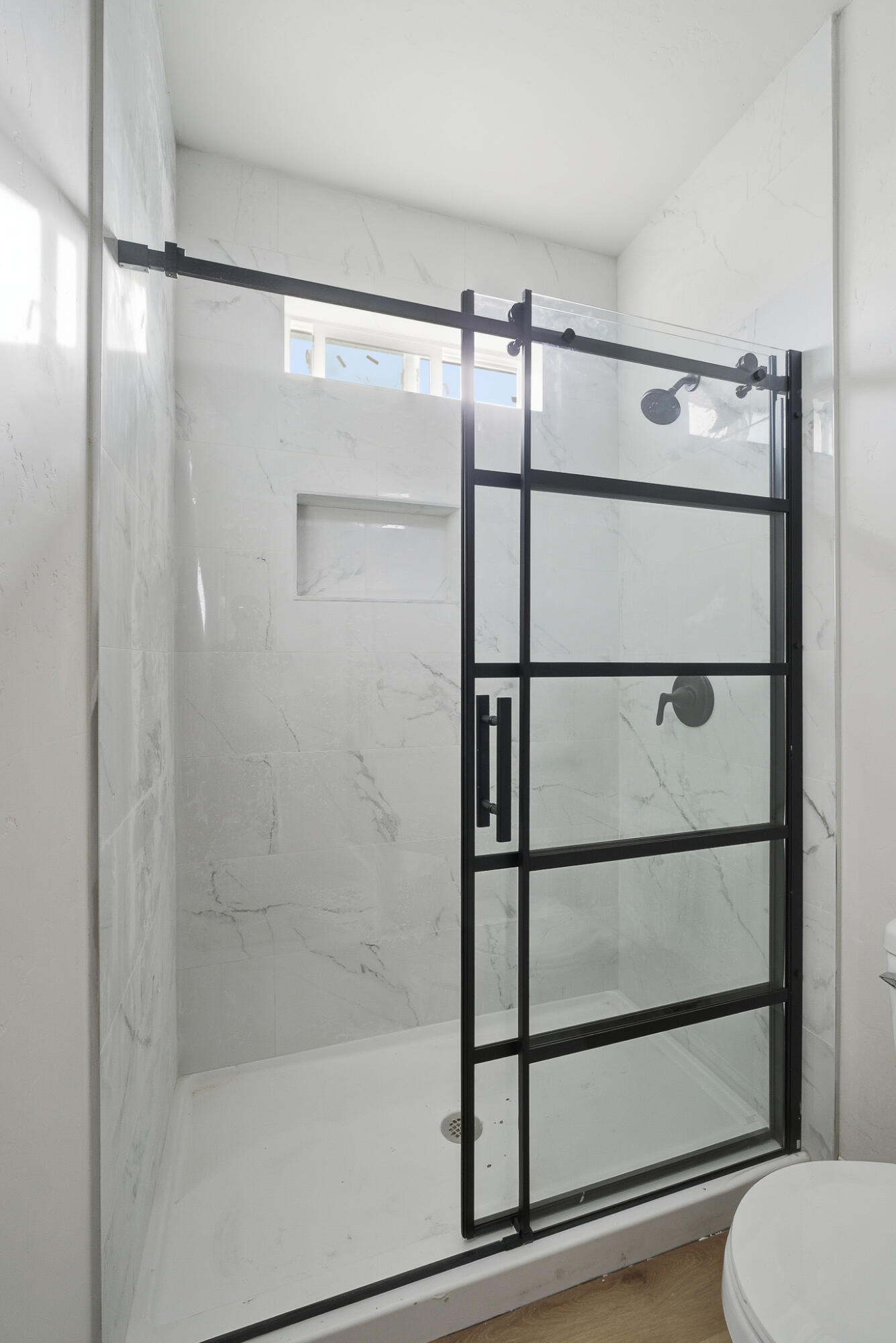 168 N Waukesha St, Porterville, CA 93257