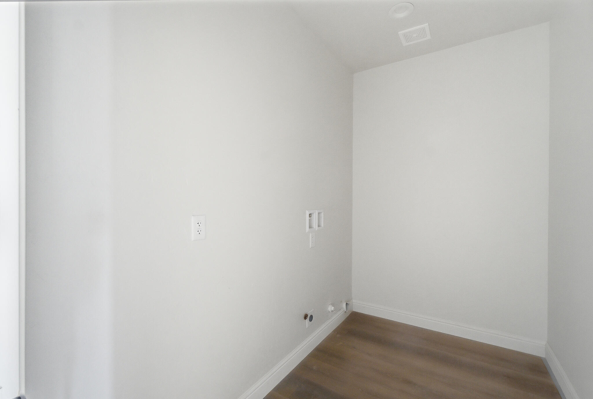 168 N Waukesha St, Porterville, CA 93257