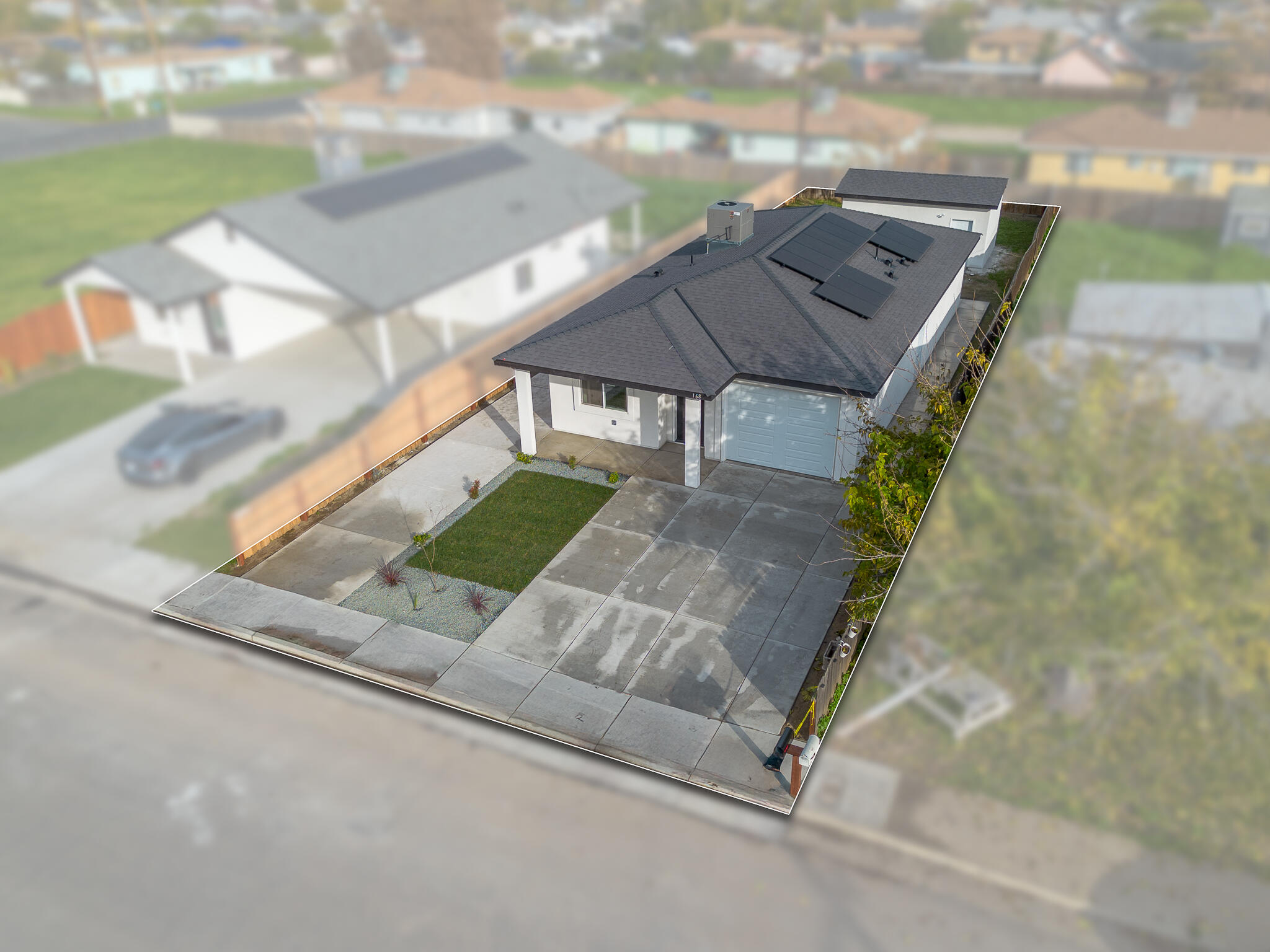 168 N Waukesha St, Porterville, CA 93257