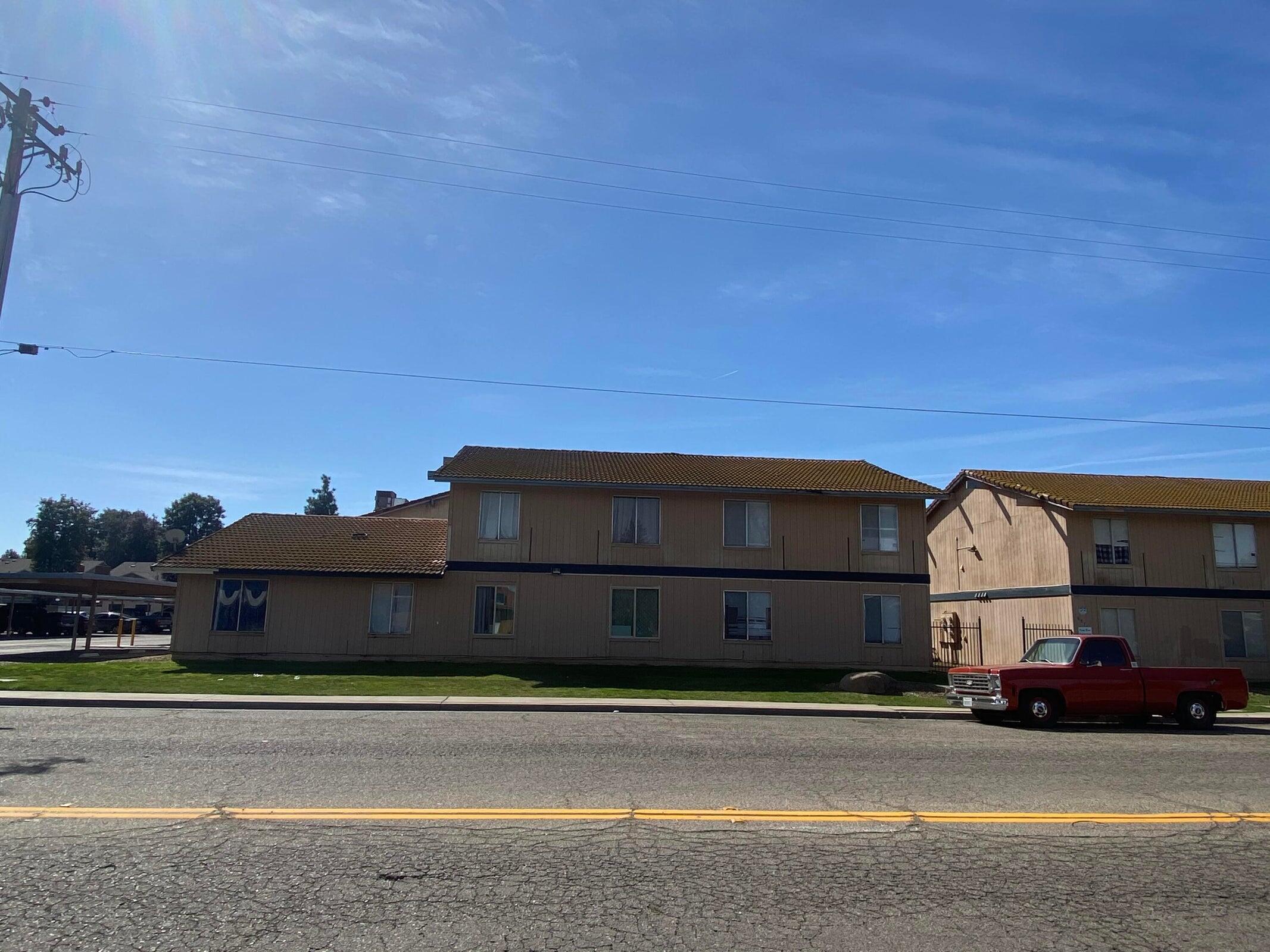 657 W Parlier Ave #114, Reedley, CA 93654