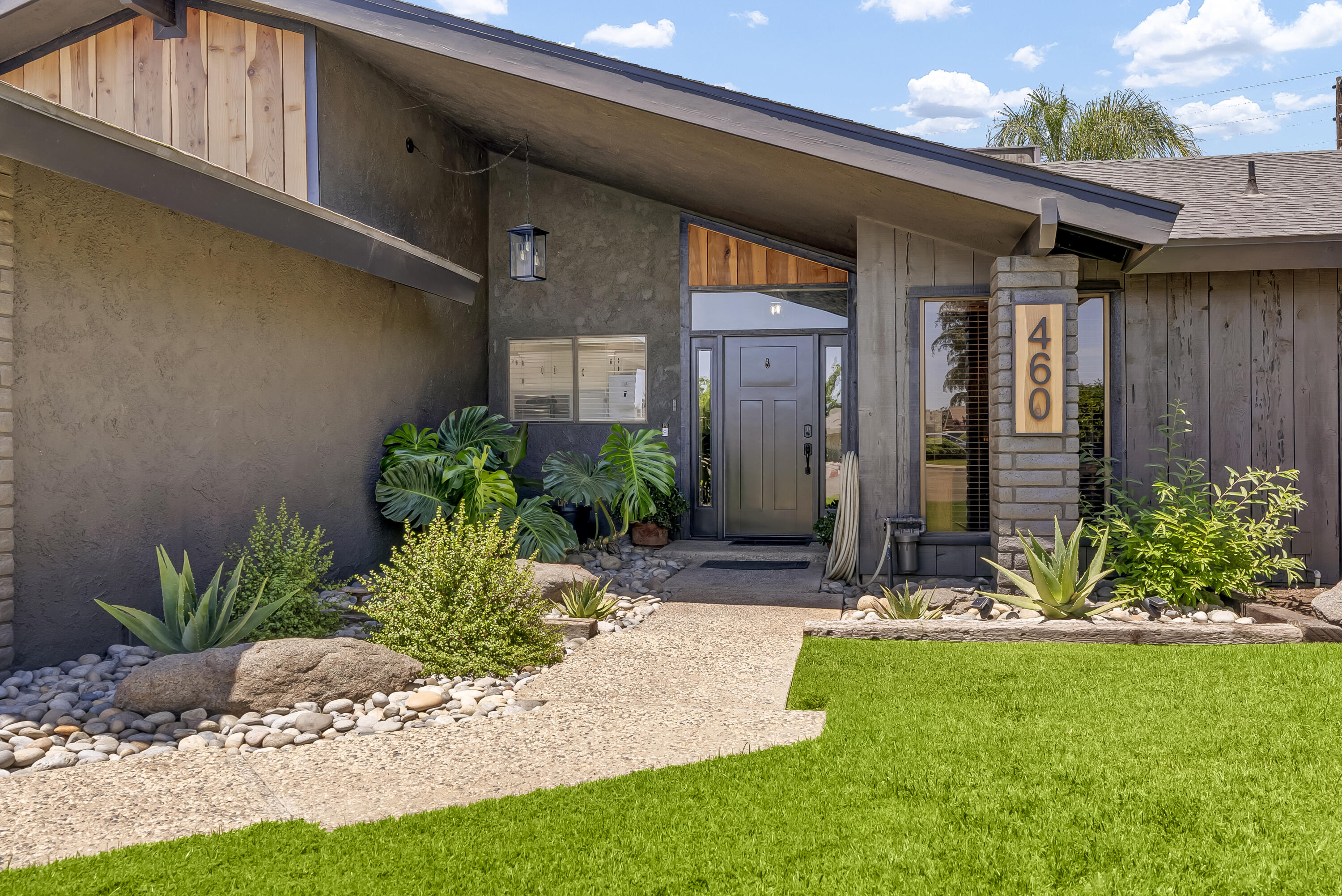 460 Ruma Rancho Ct, Porterville, CA 93257