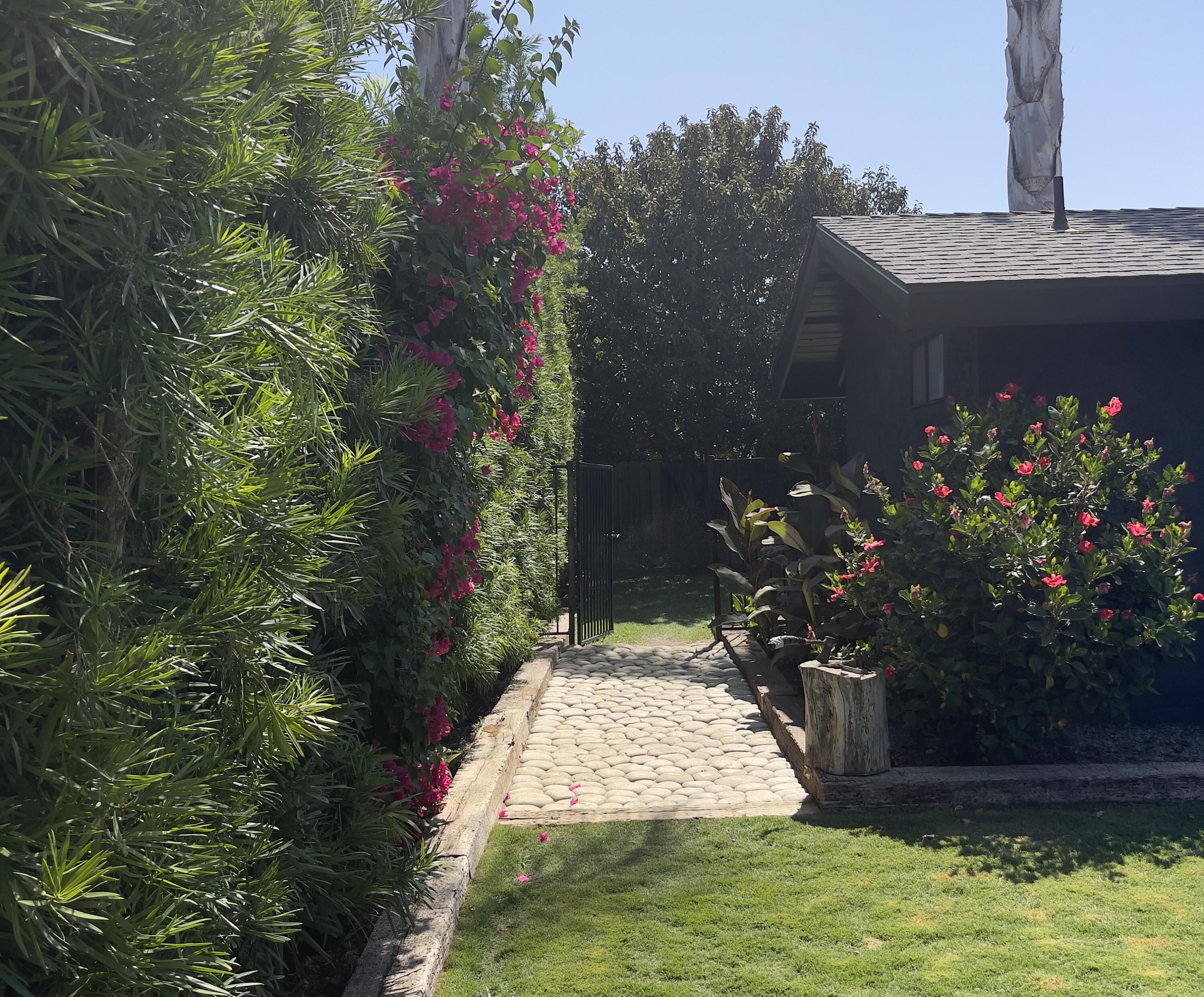 460 Ruma Rancho Ct, Porterville, CA 93257