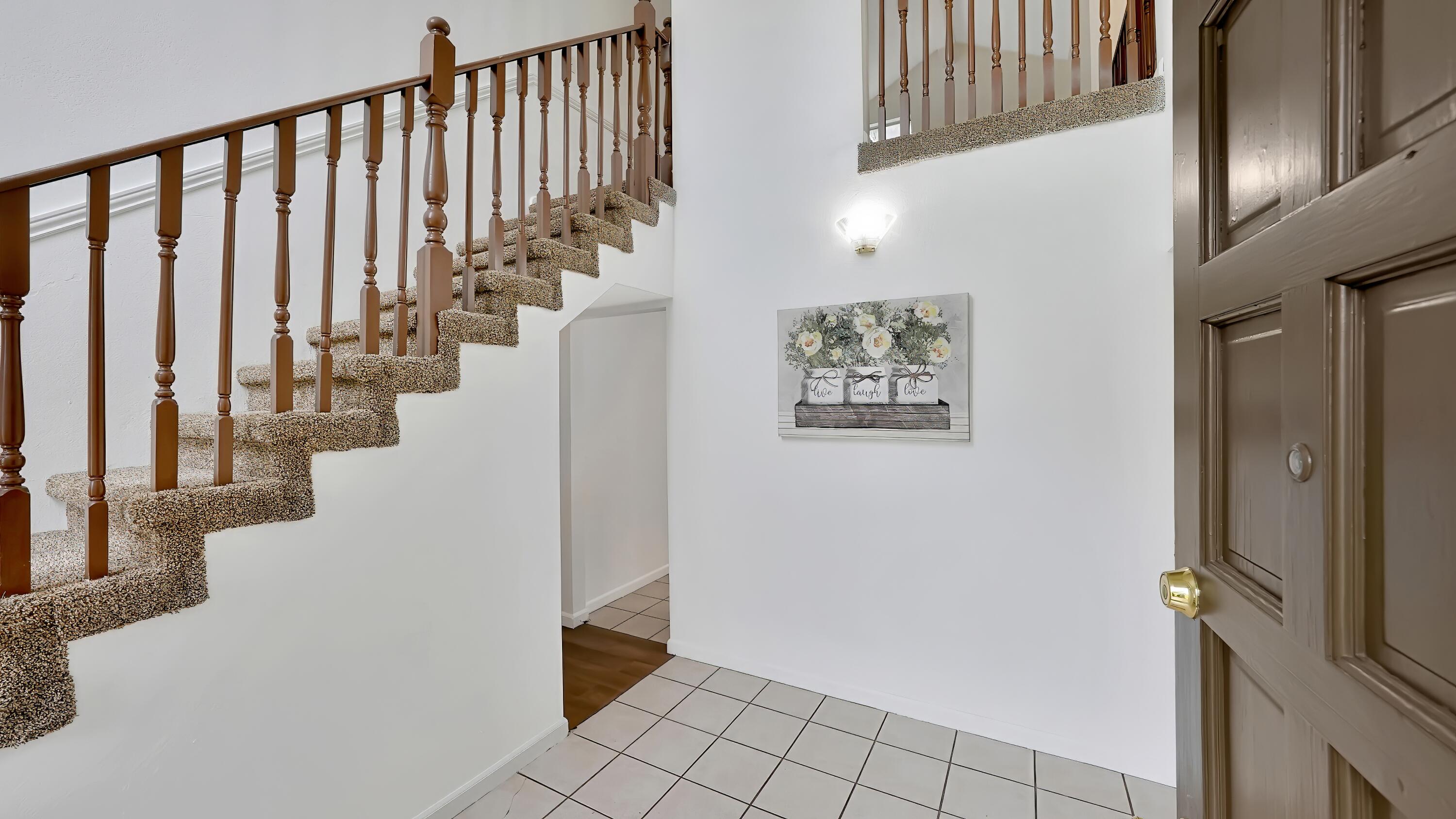 2915 S Conyer St, Visalia, CA 93277