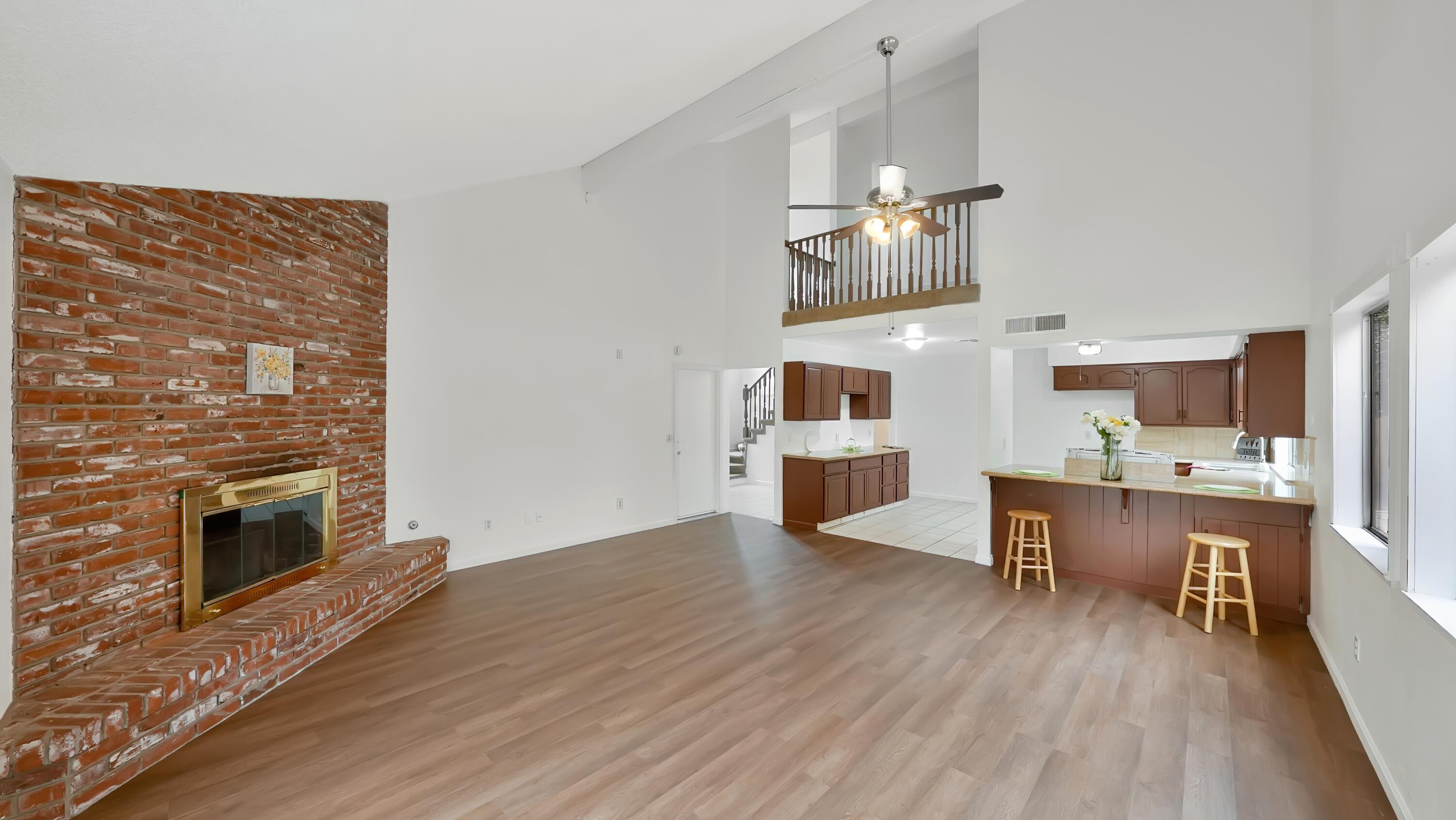 2915 S Conyer St, Visalia, CA 93277