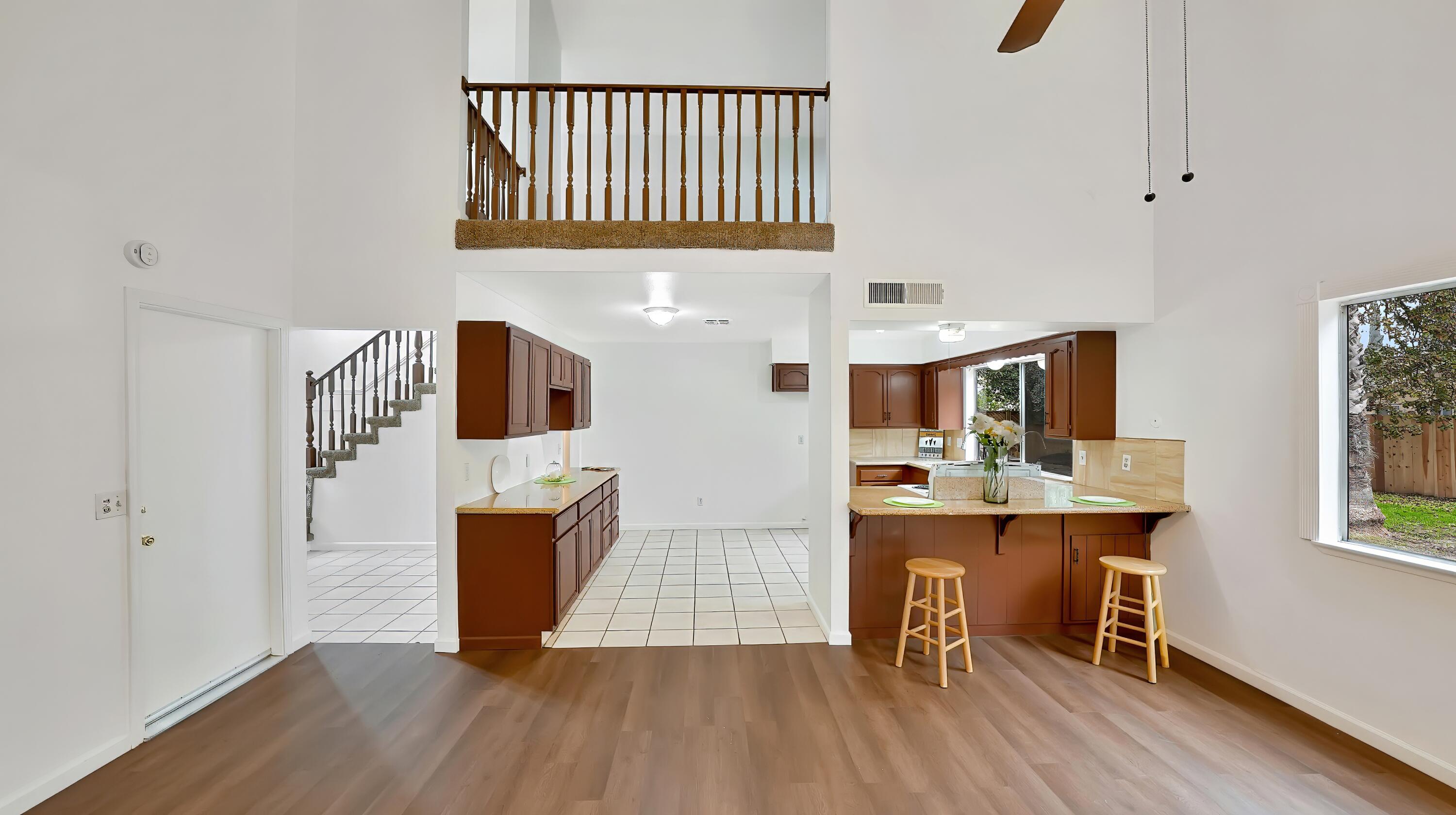 2915 S Conyer St, Visalia, CA 93277