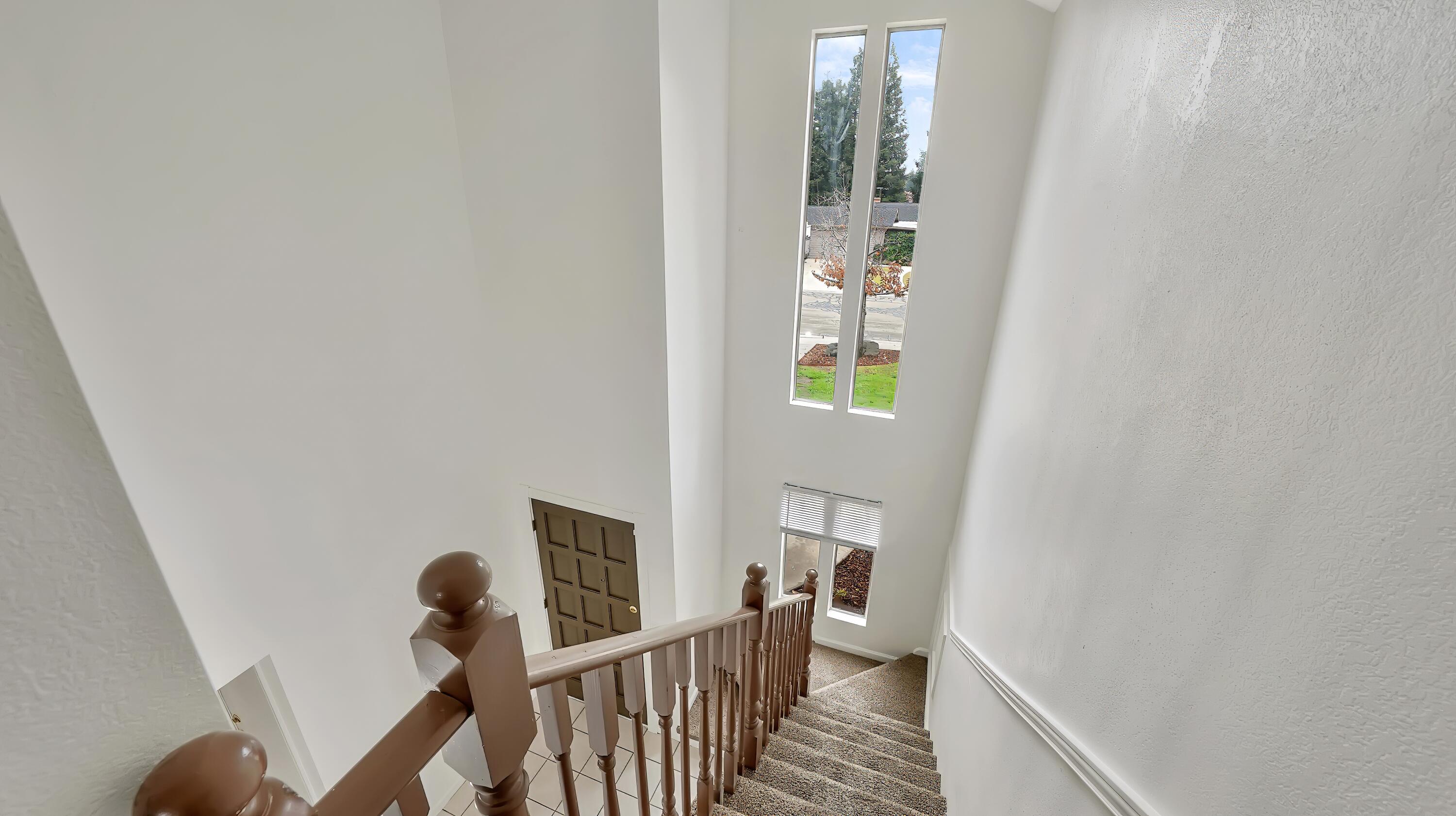 2915 S Conyer St, Visalia, CA 93277