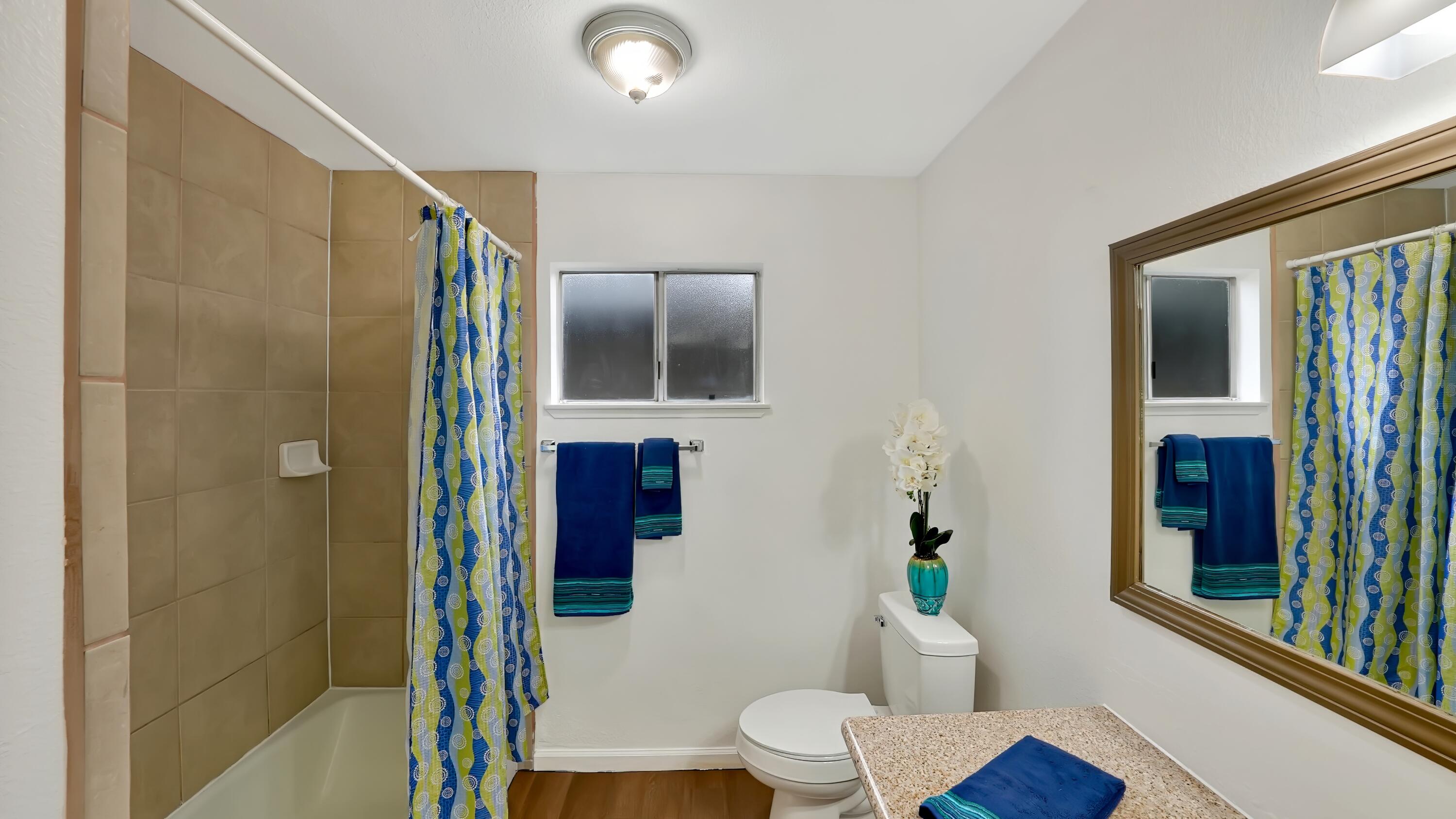 2915 S Conyer St, Visalia, CA 93277