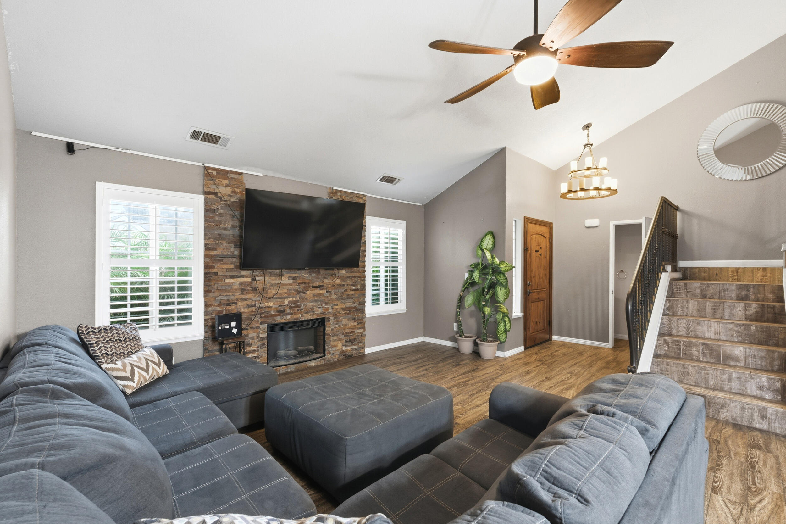 8735 N Cedar Ave #151, Fresno, CA 93720