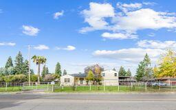 4708 W Hurley Ave, Visalia, CA 93291