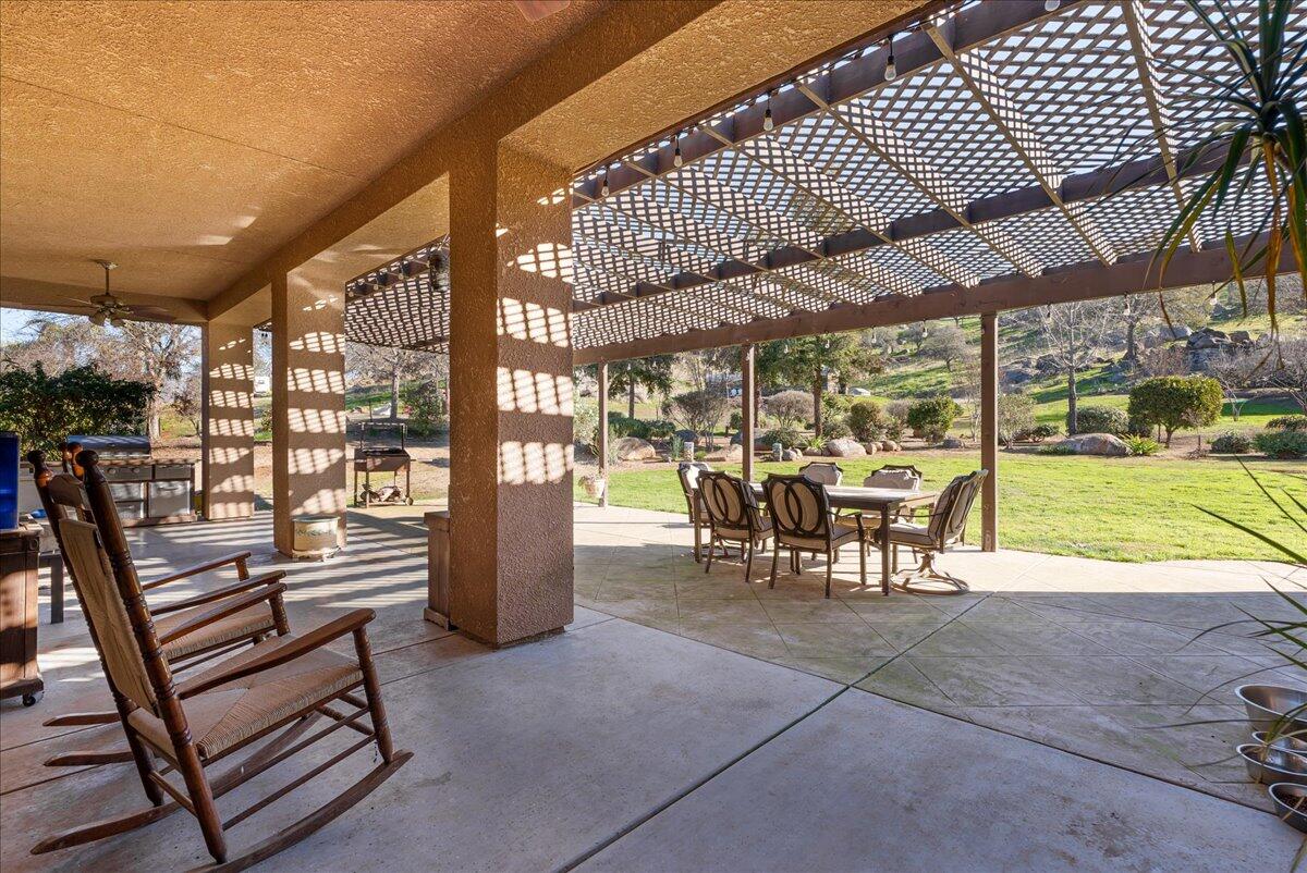 16360 Goat Ranch Rd, Springville, CA 93265