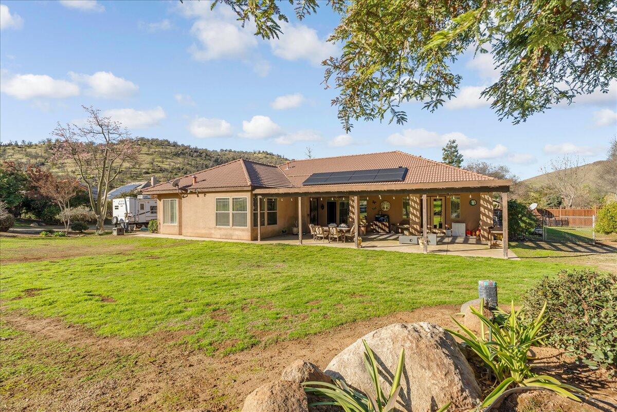 16360 Goat Ranch Rd, Springville, CA 93265