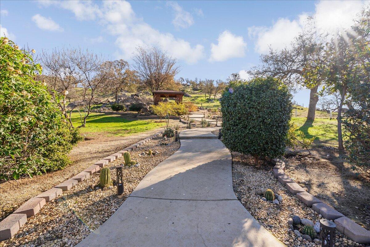 16360 Goat Ranch Rd, Springville, CA 93265