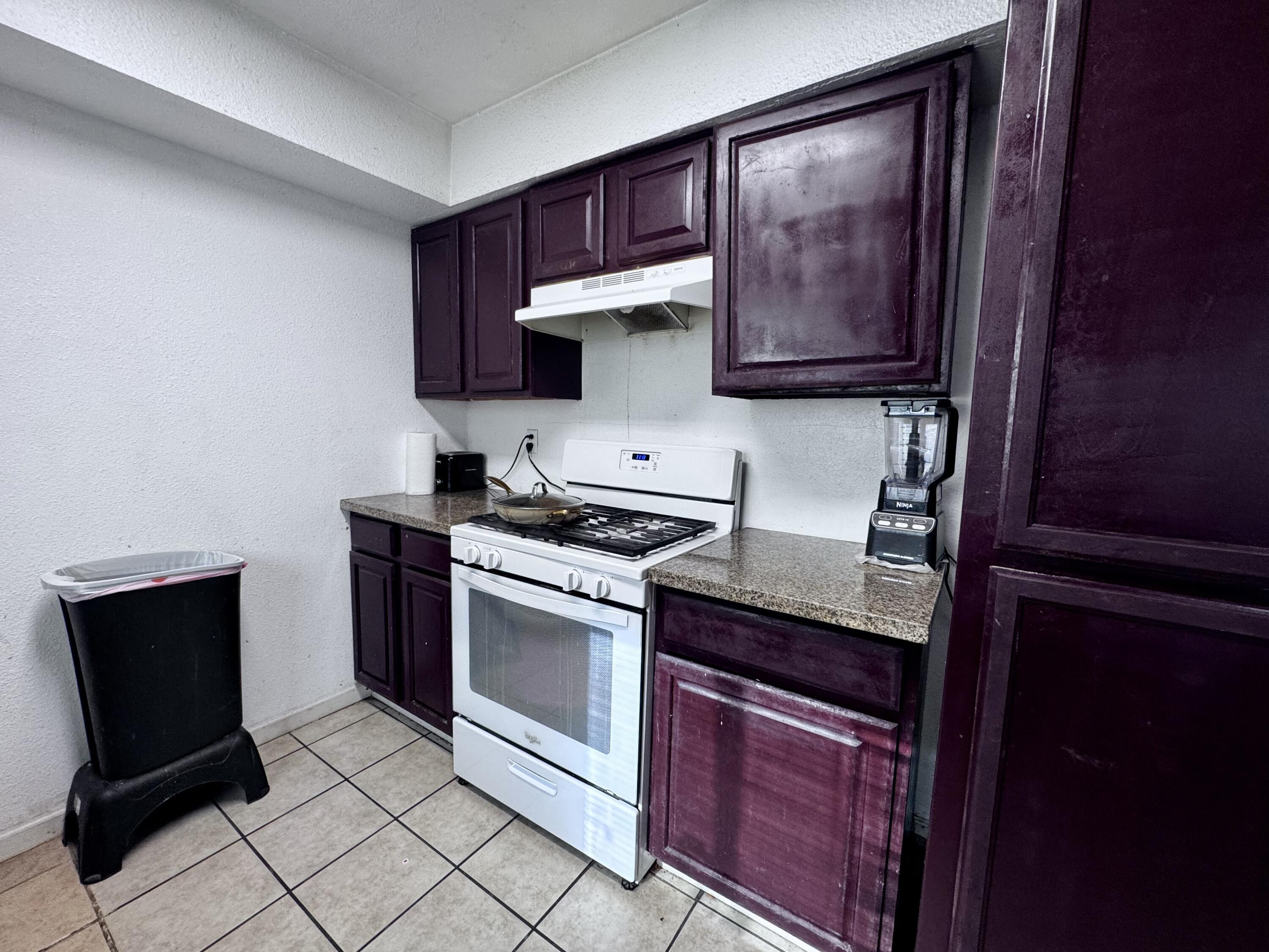 9629 Home Ave, Hanford, CA 93230