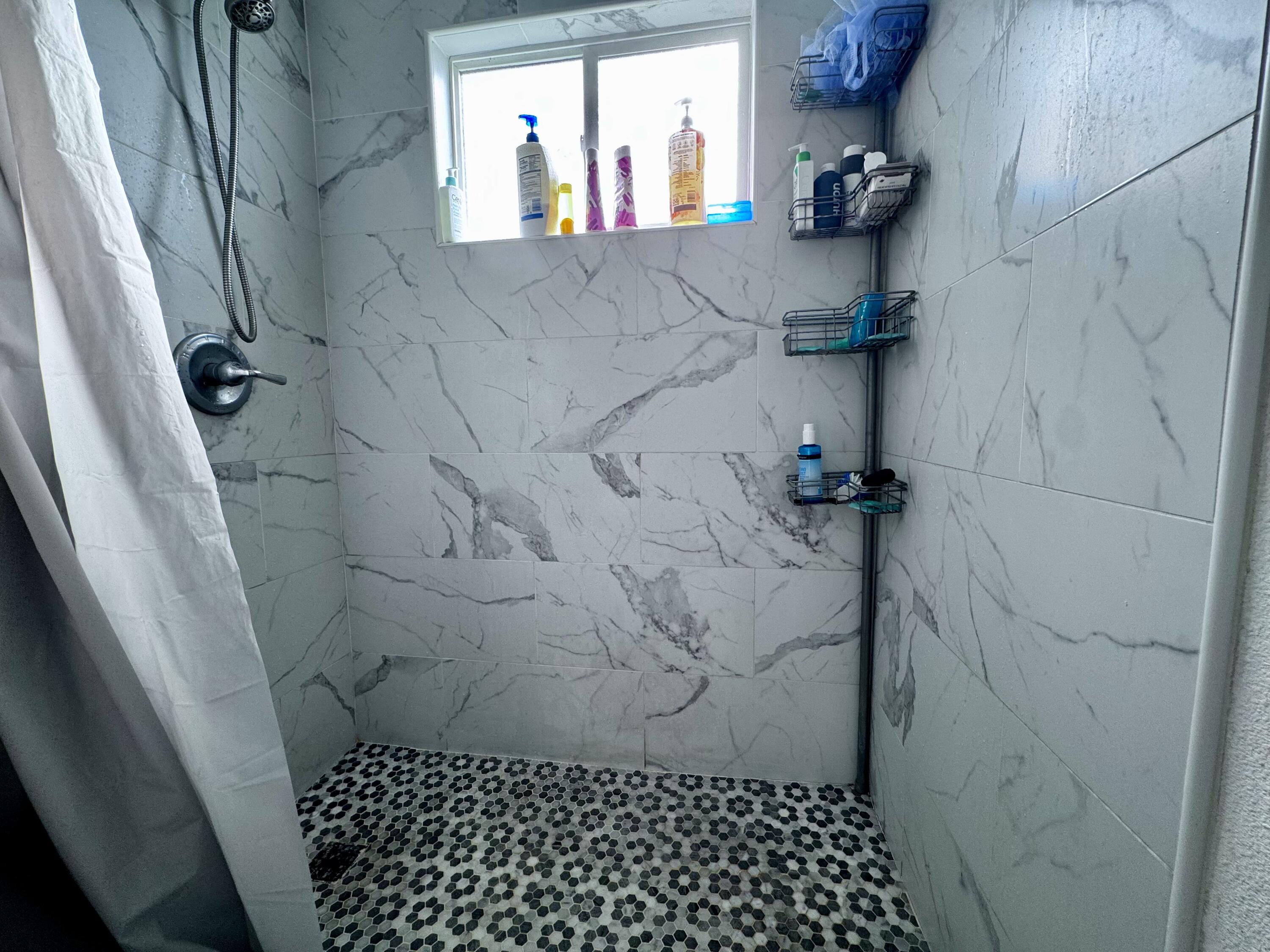 9629 Home Ave, Hanford, CA 93230