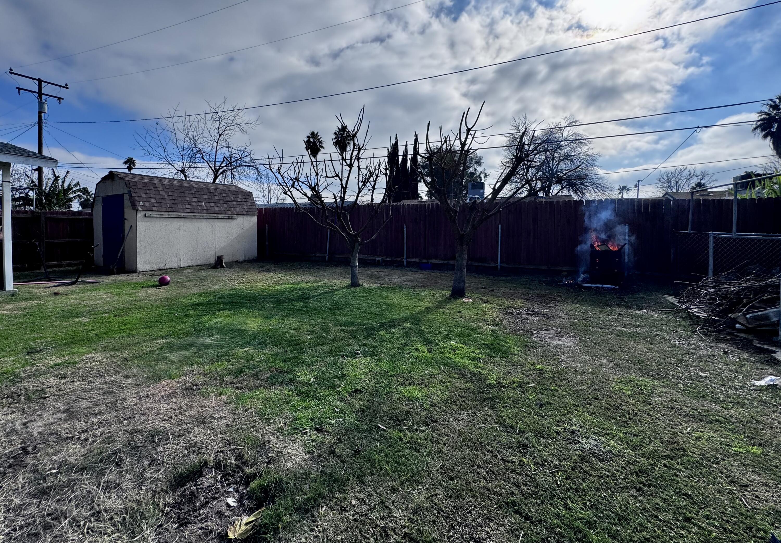 9629 Home Ave, Hanford, CA 93230