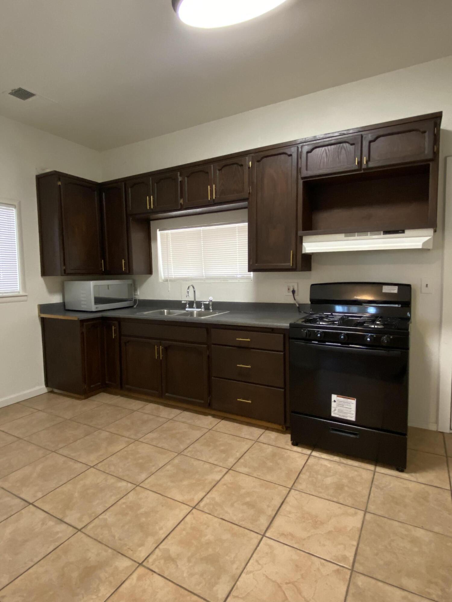 30694 Road 64, Visalia, CA 93291