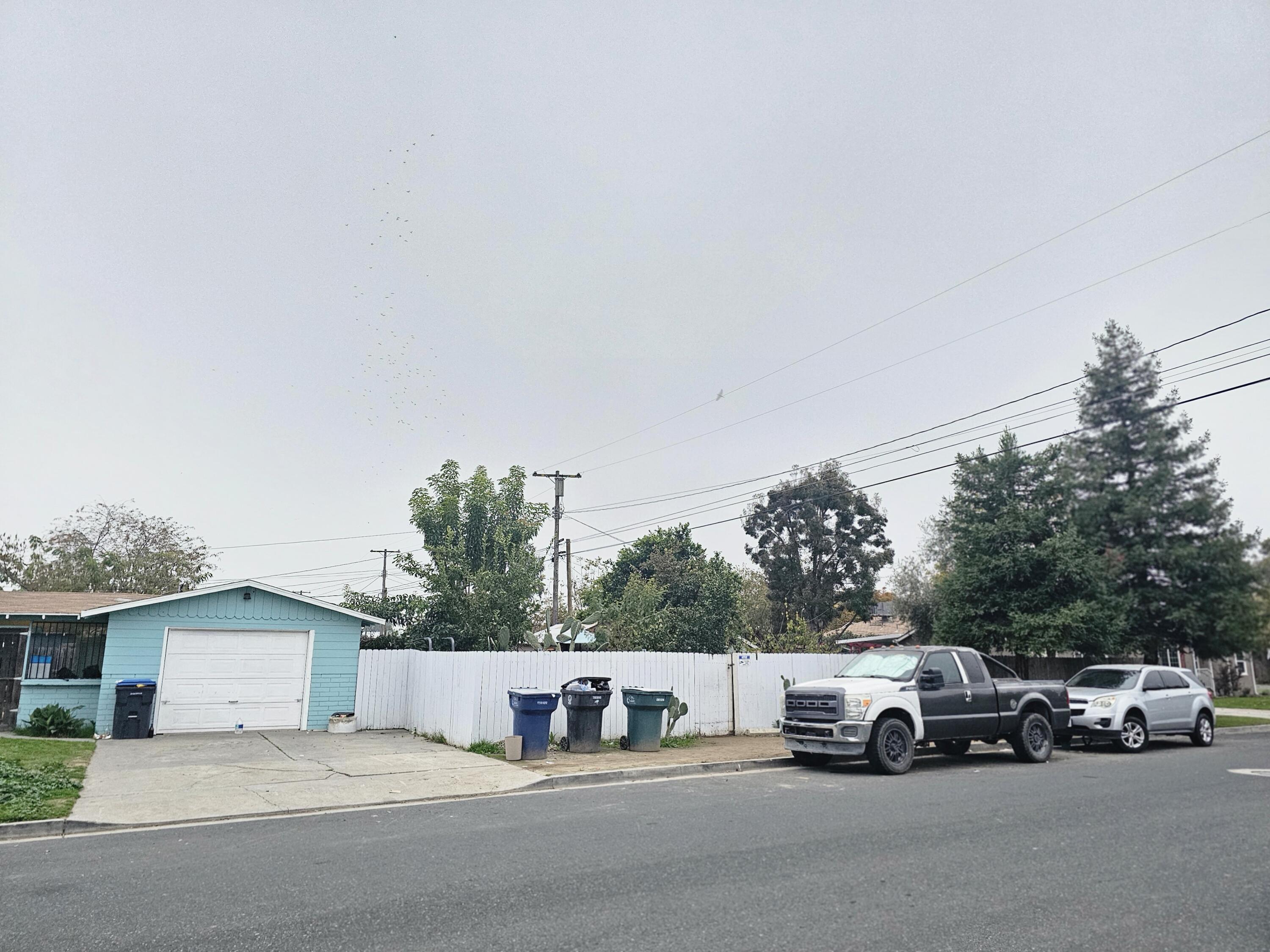 563 N O Street St, Tulare, CA 93274