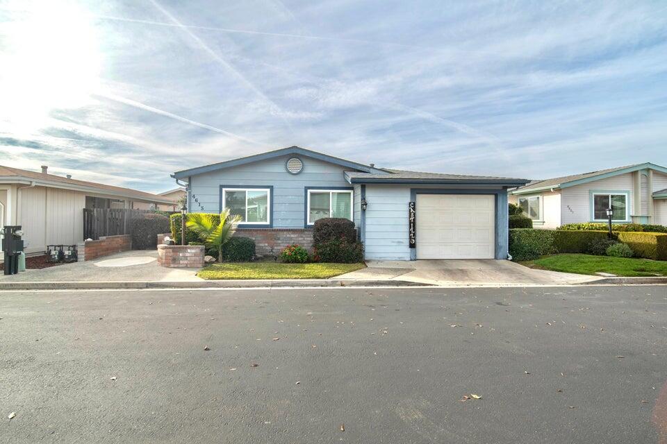 4615 S Terrace St, Visalia, CA 93277