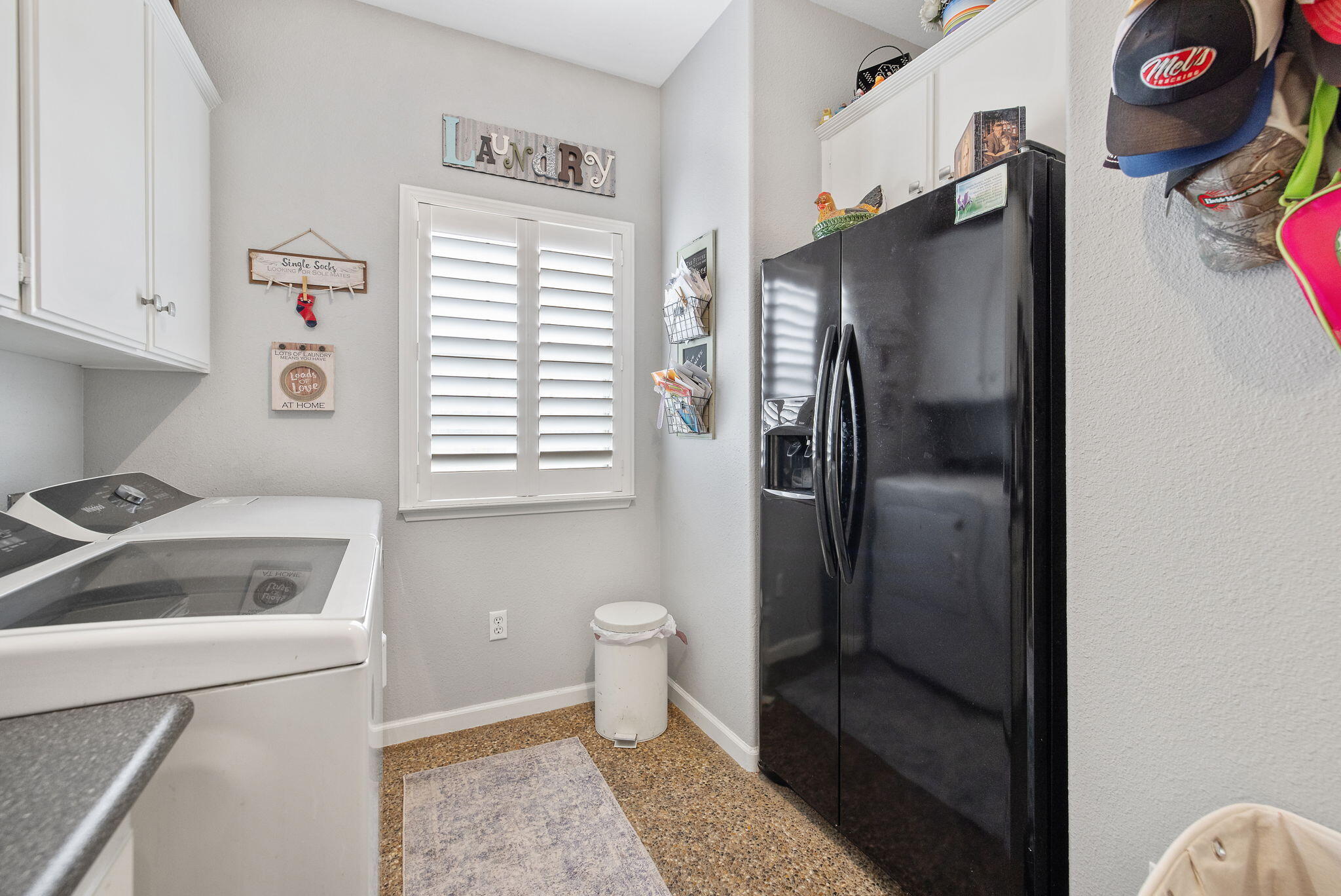 2622 W Prosperity Ave, Tulare, CA 93274