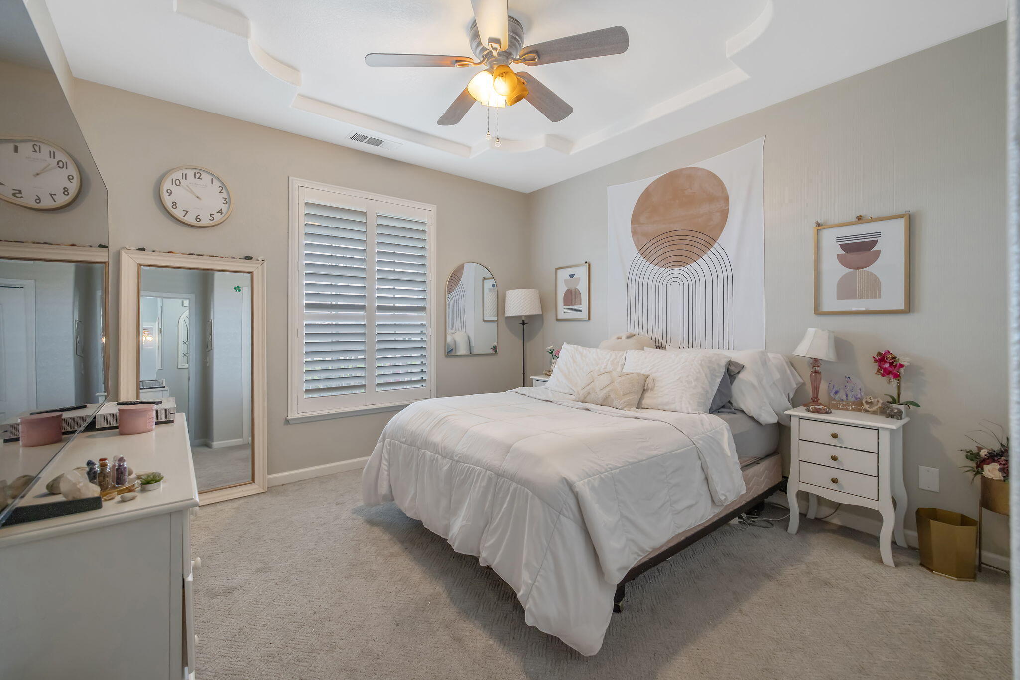 2622 W Prosperity Ave, Tulare, CA 93274