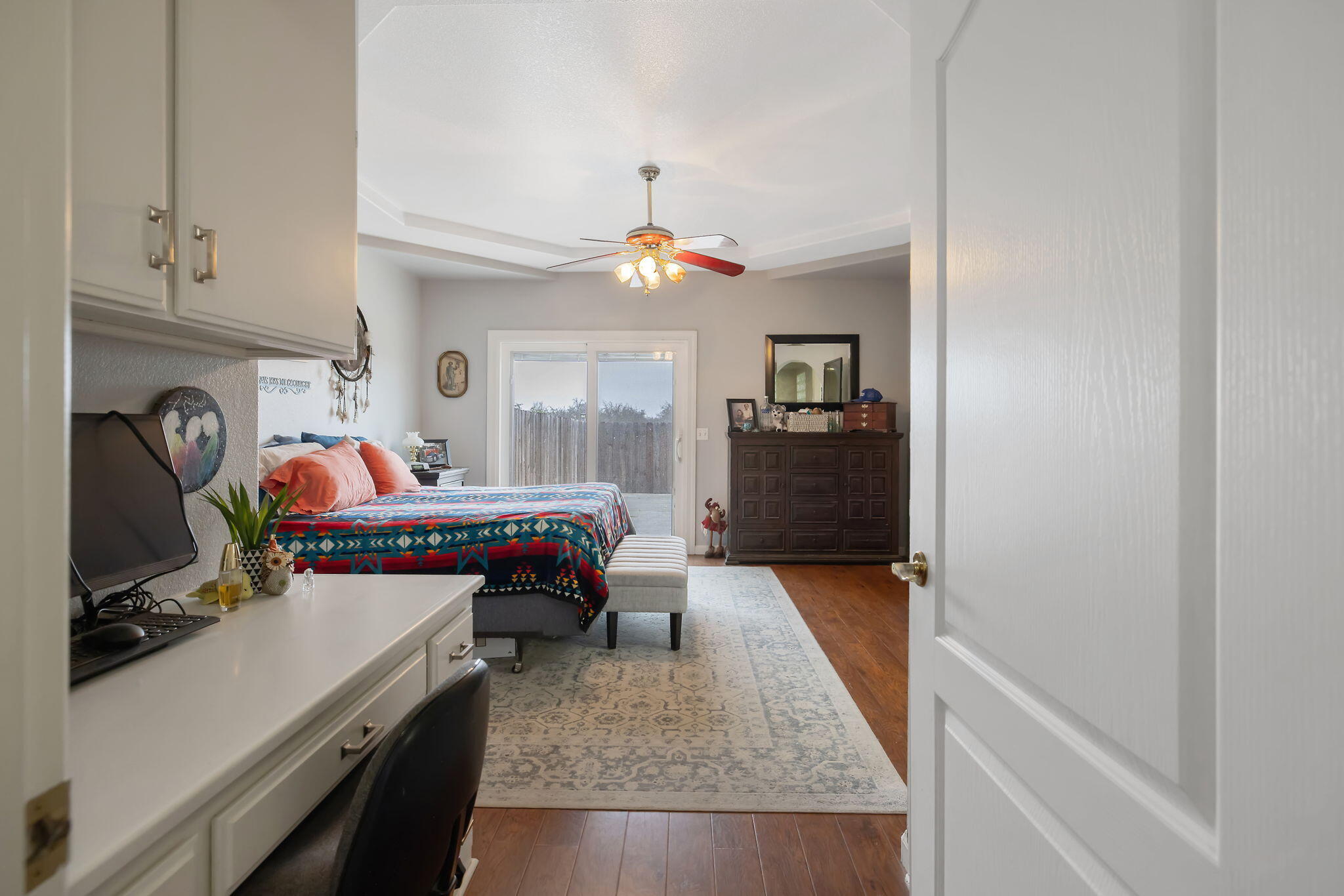 2622 W Prosperity Ave, Tulare, CA 93274