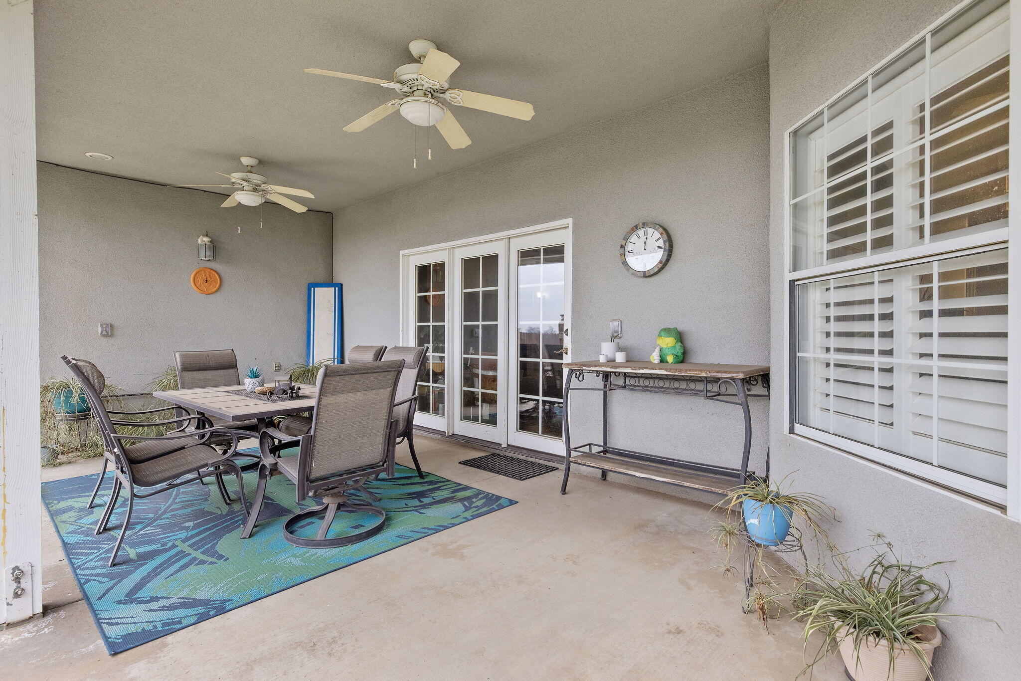 2622 W Prosperity Ave, Tulare, CA 93274