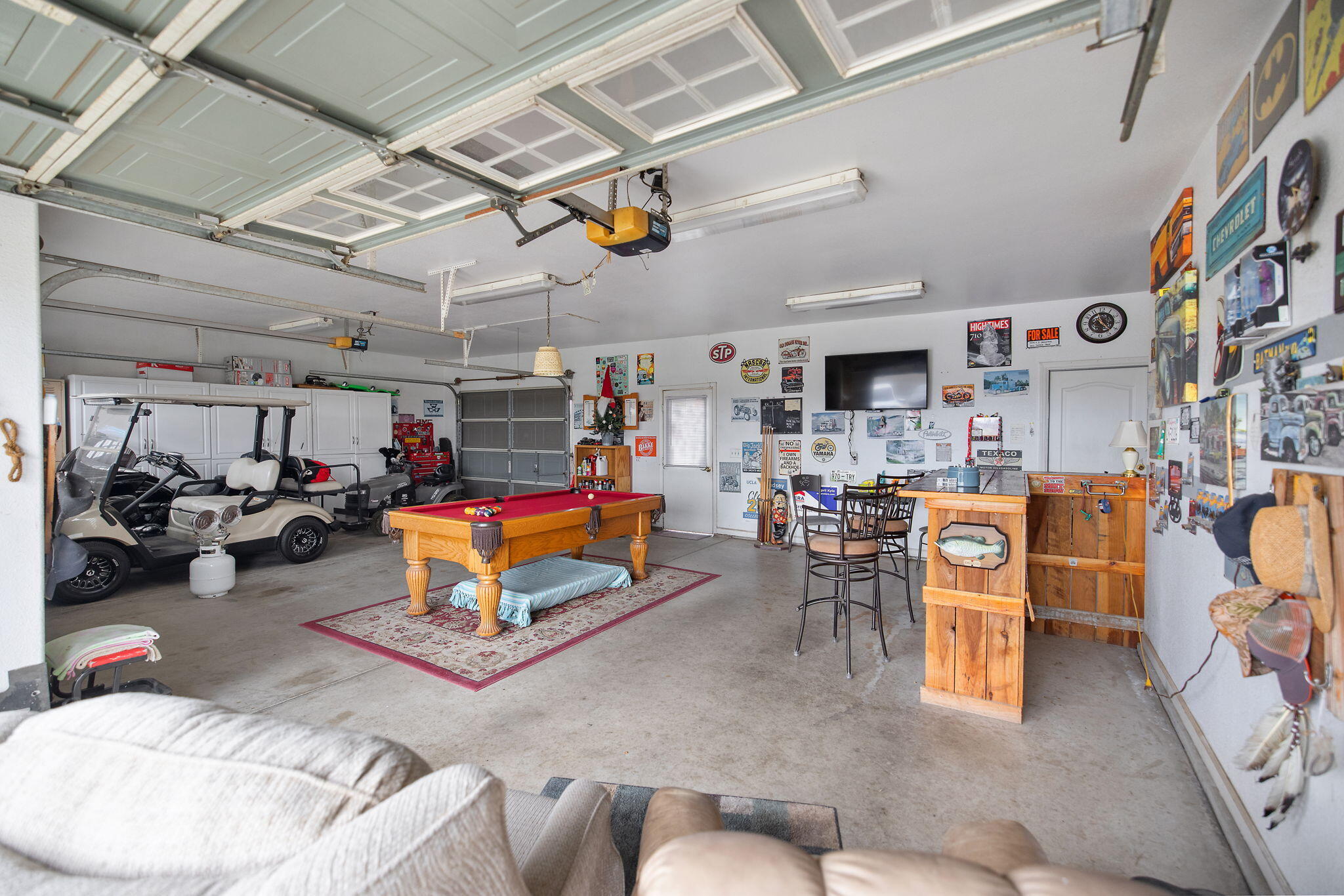 2622 W Prosperity Ave, Tulare, CA 93274