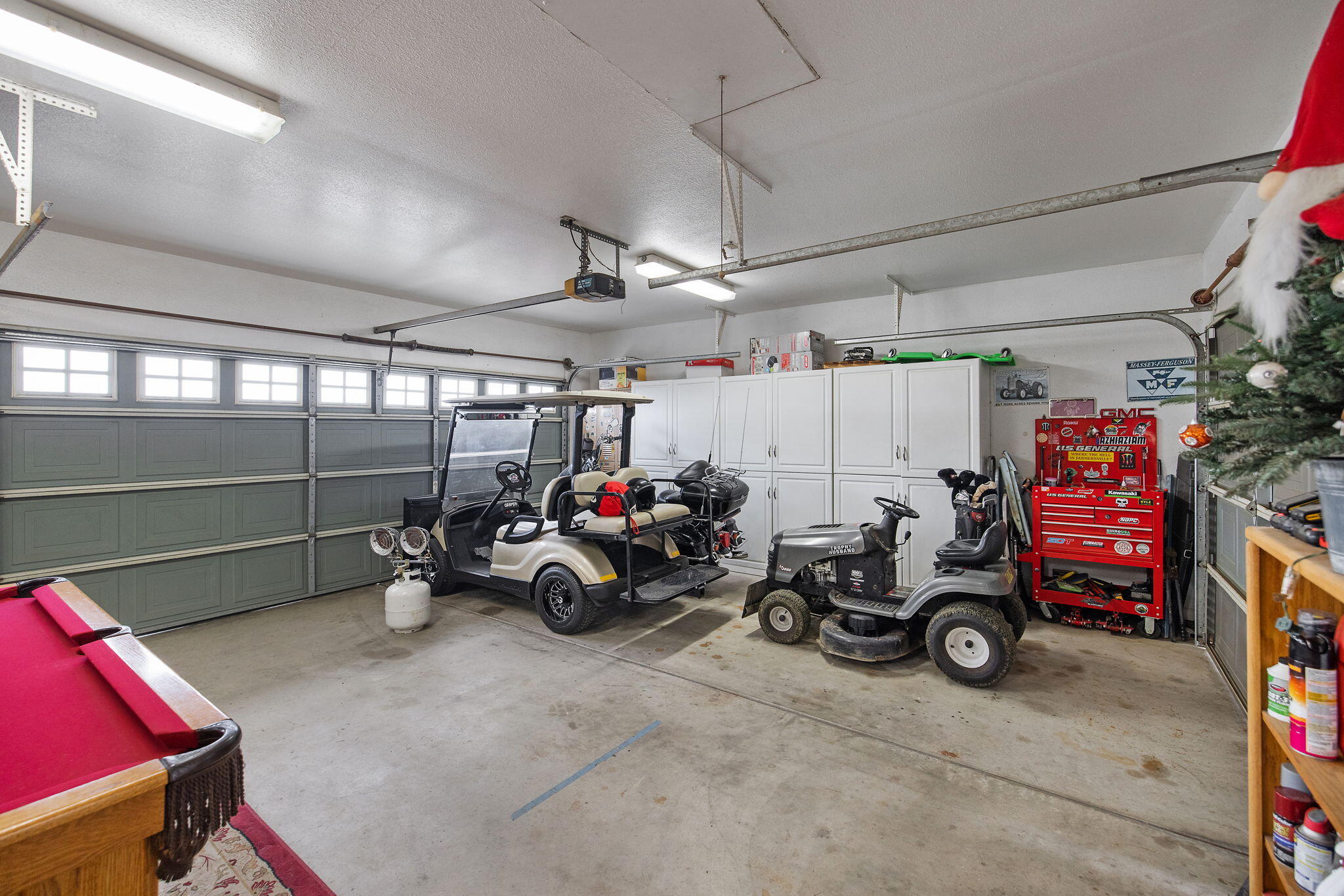 2622 W Prosperity Ave, Tulare, CA 93274