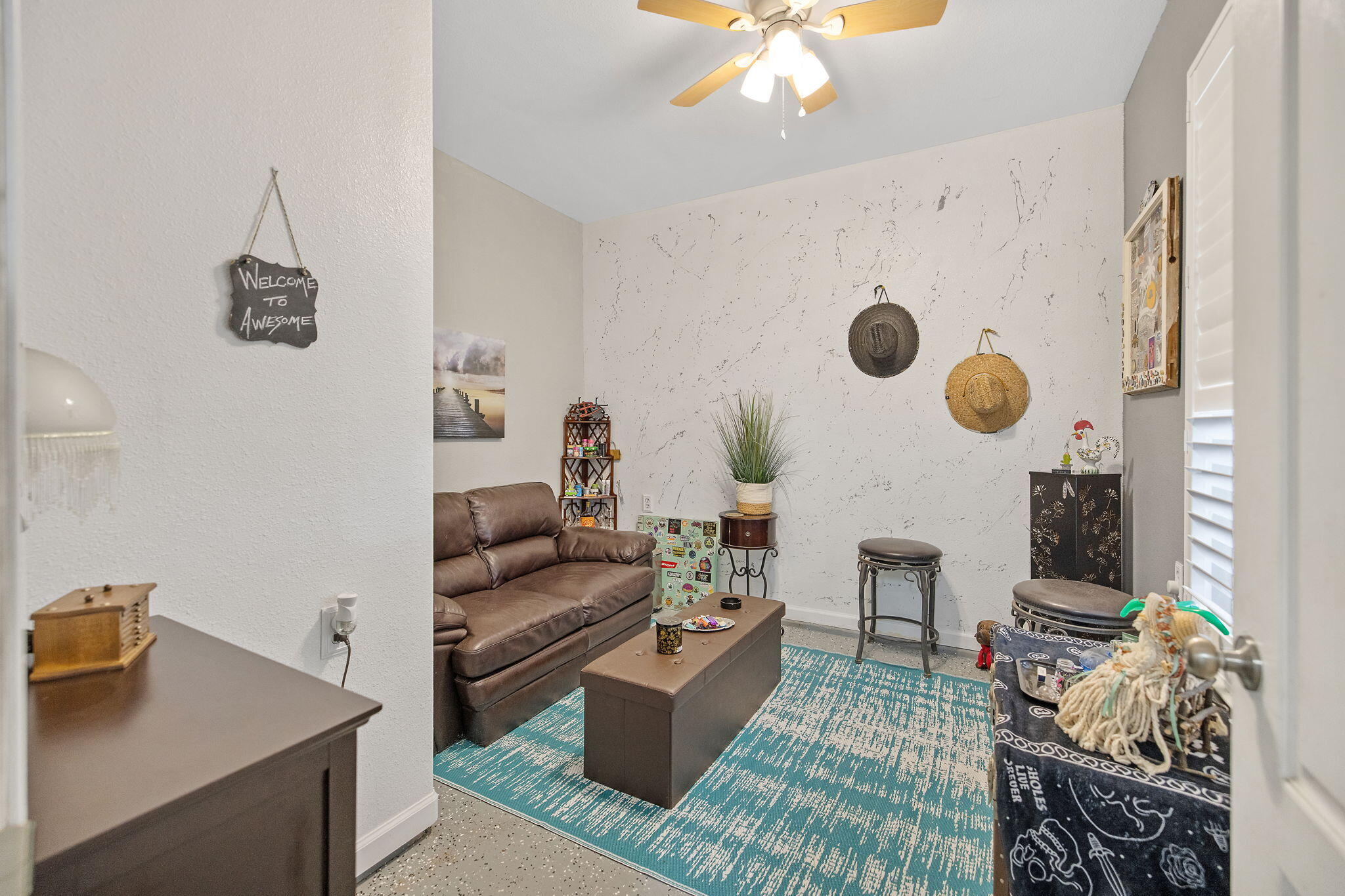 2622 W Prosperity Ave, Tulare, CA 93274