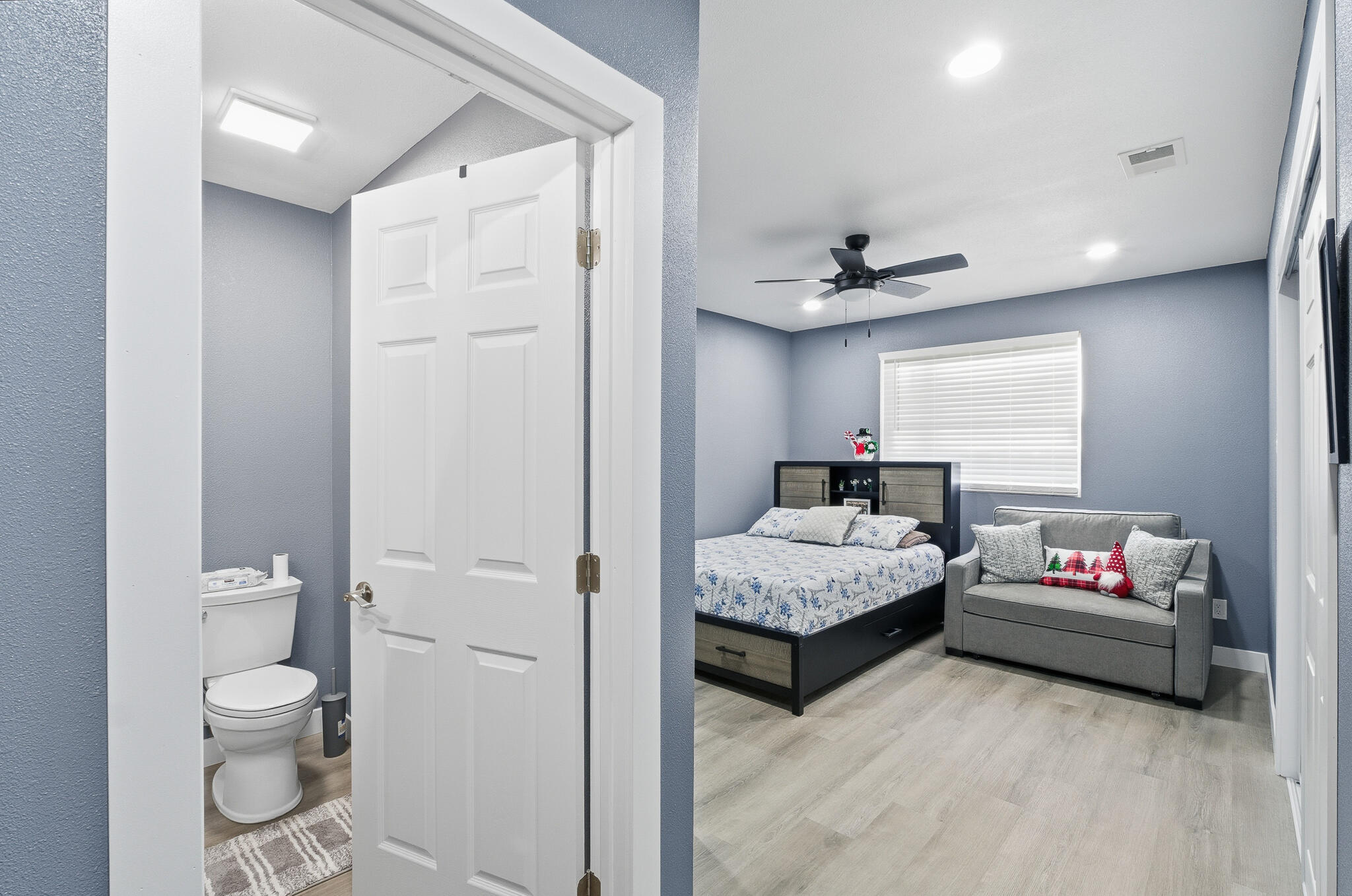 738 W Lark Ct, Visalia, CA 93291