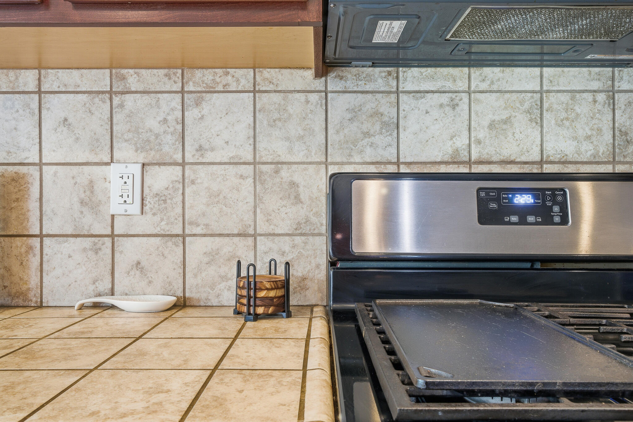 1537 N Irma St, Visalia, CA 93292