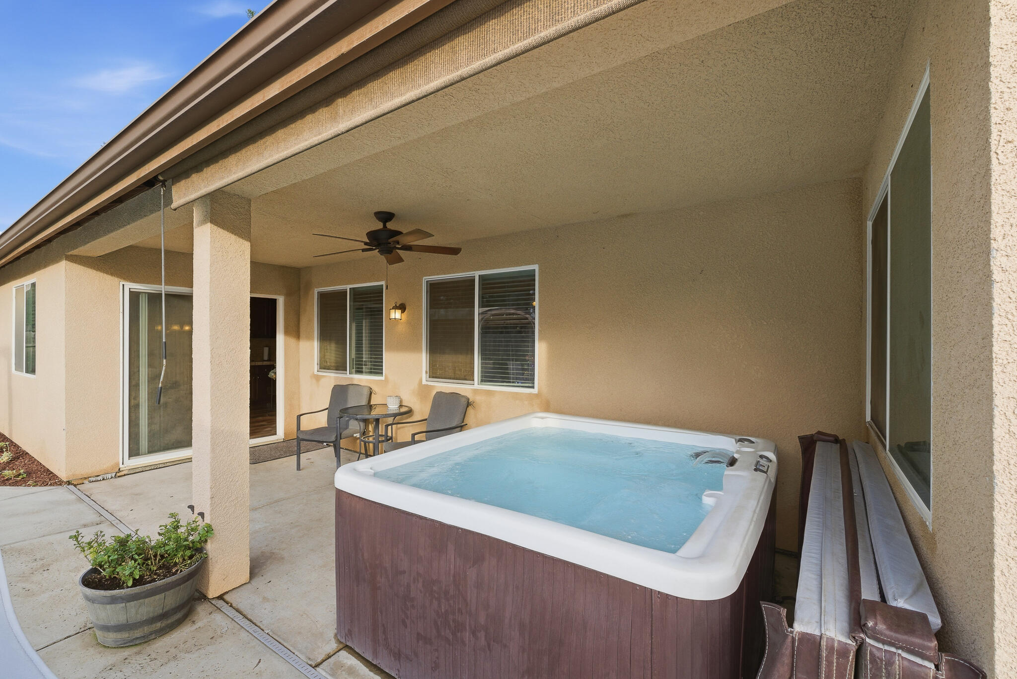 1537 N Irma St, Visalia, CA 93292