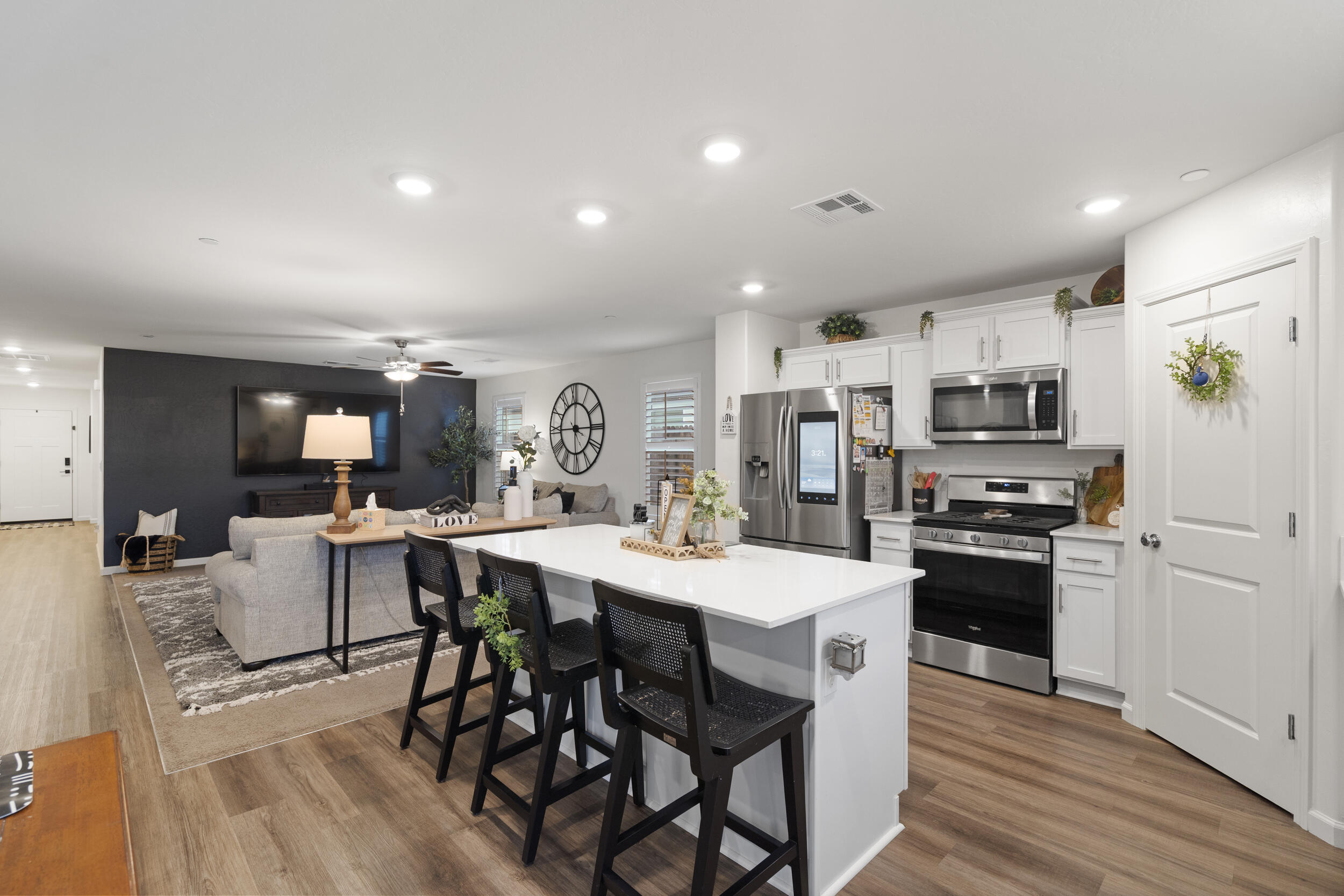 2367 Sawgrass Ave, Tulare, CA 93274