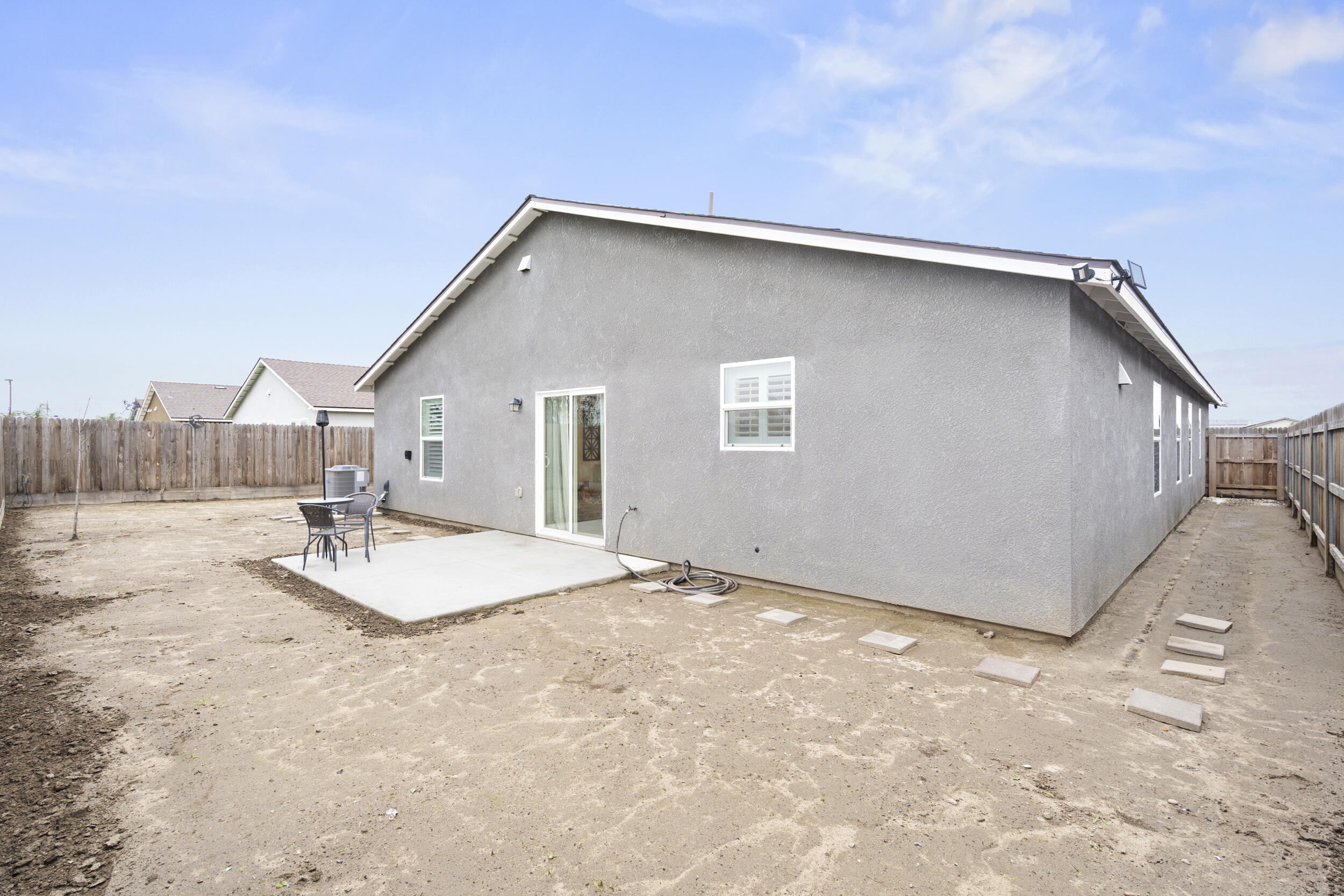 2367 Sawgrass Ave, Tulare, CA 93274