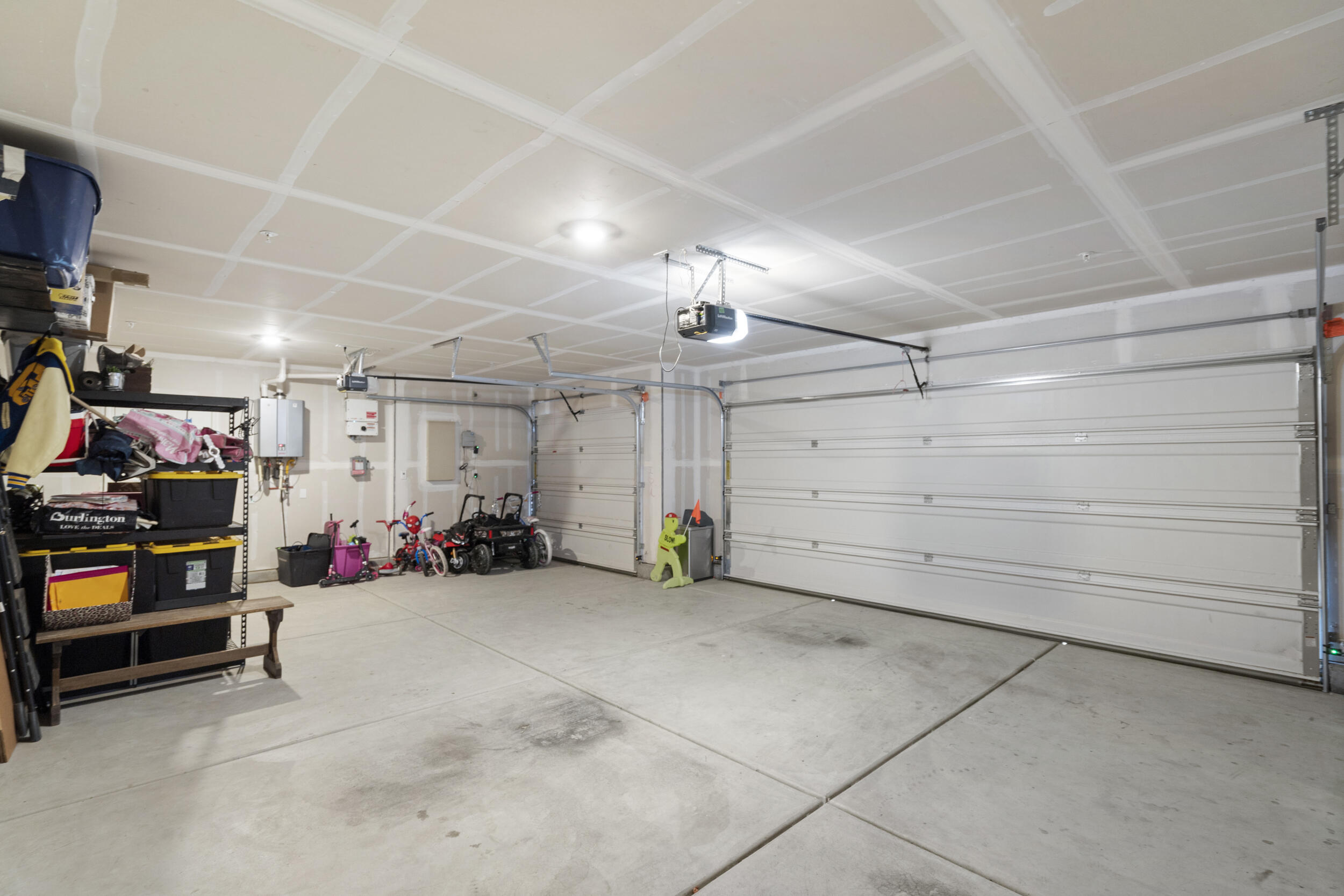 2367 Sawgrass Ave, Tulare, CA 93274