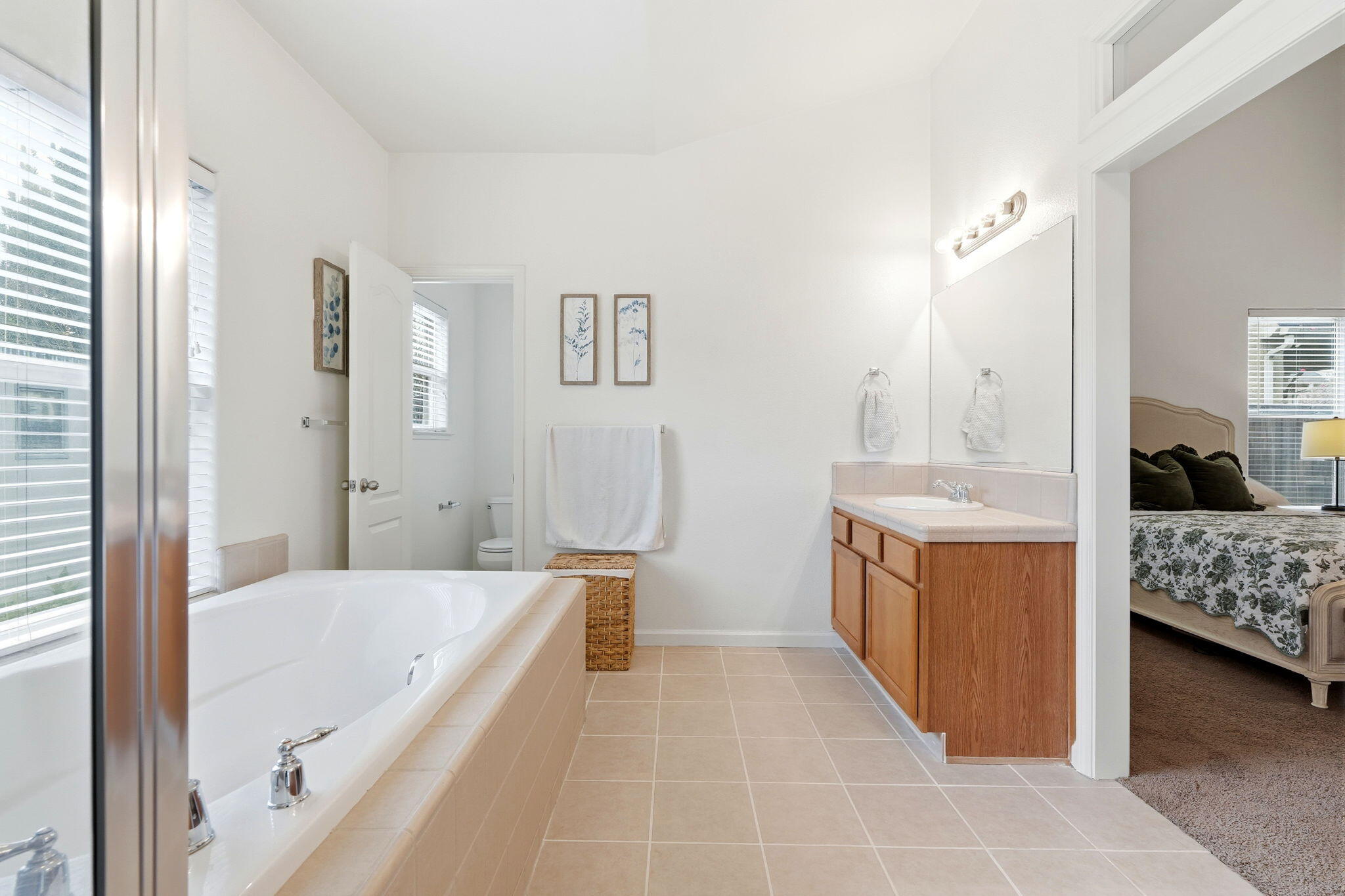 255 E Shimzu Ave, Reedley, CA 93654