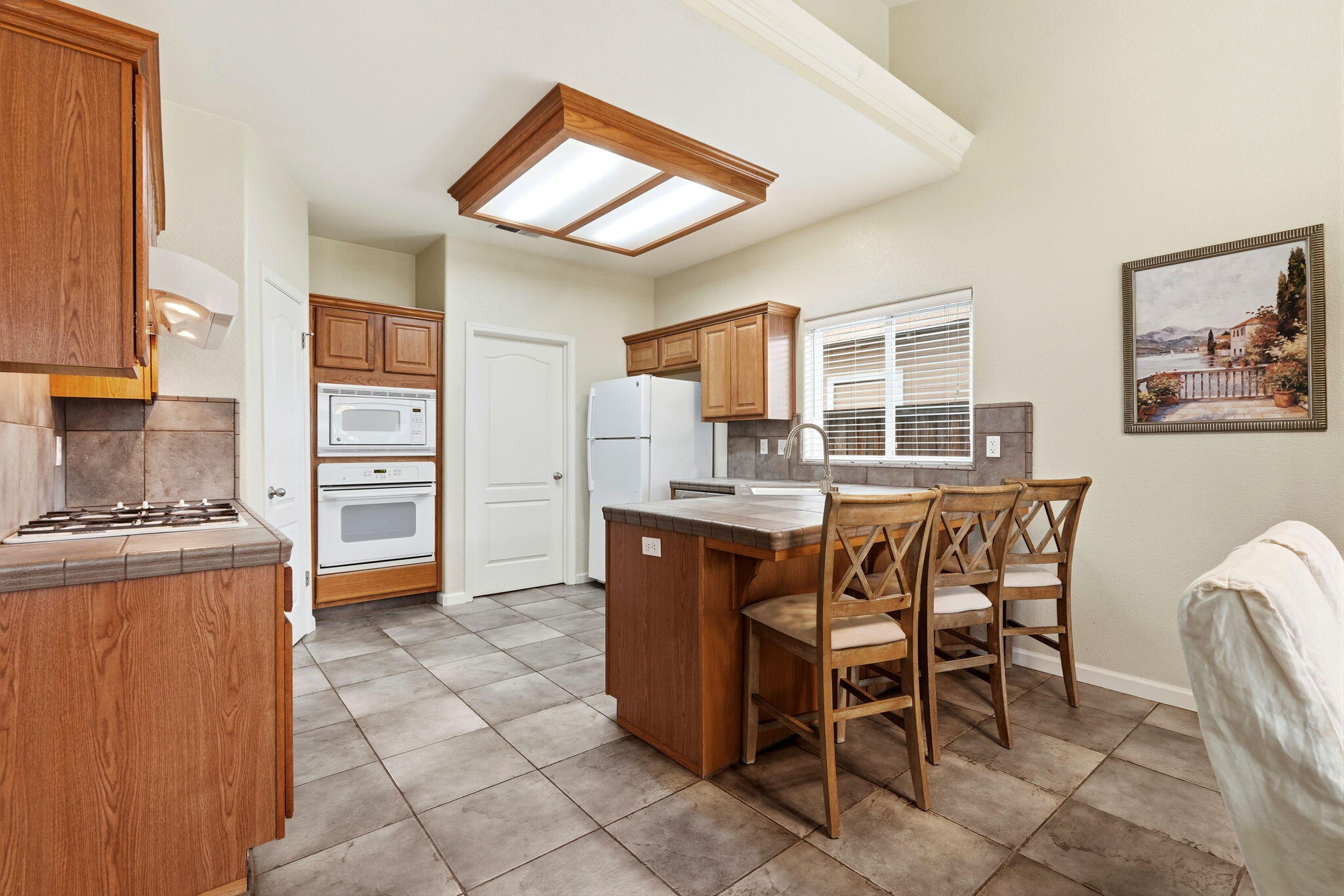 255 E Shimizu Ave, Reedley, CA 93654