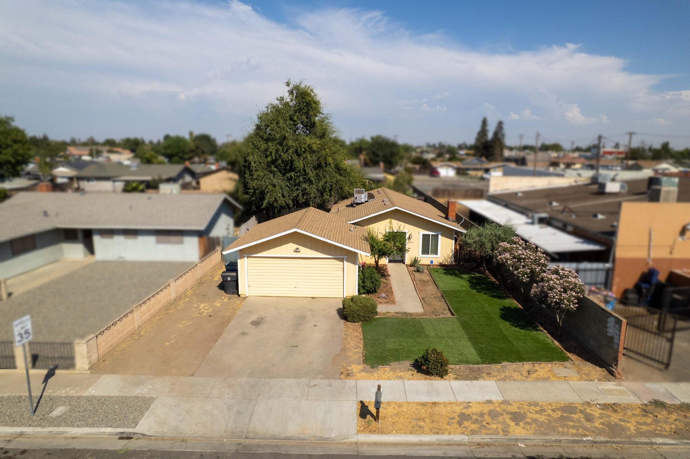 980 S Spruce St, Tulare, CA 93274