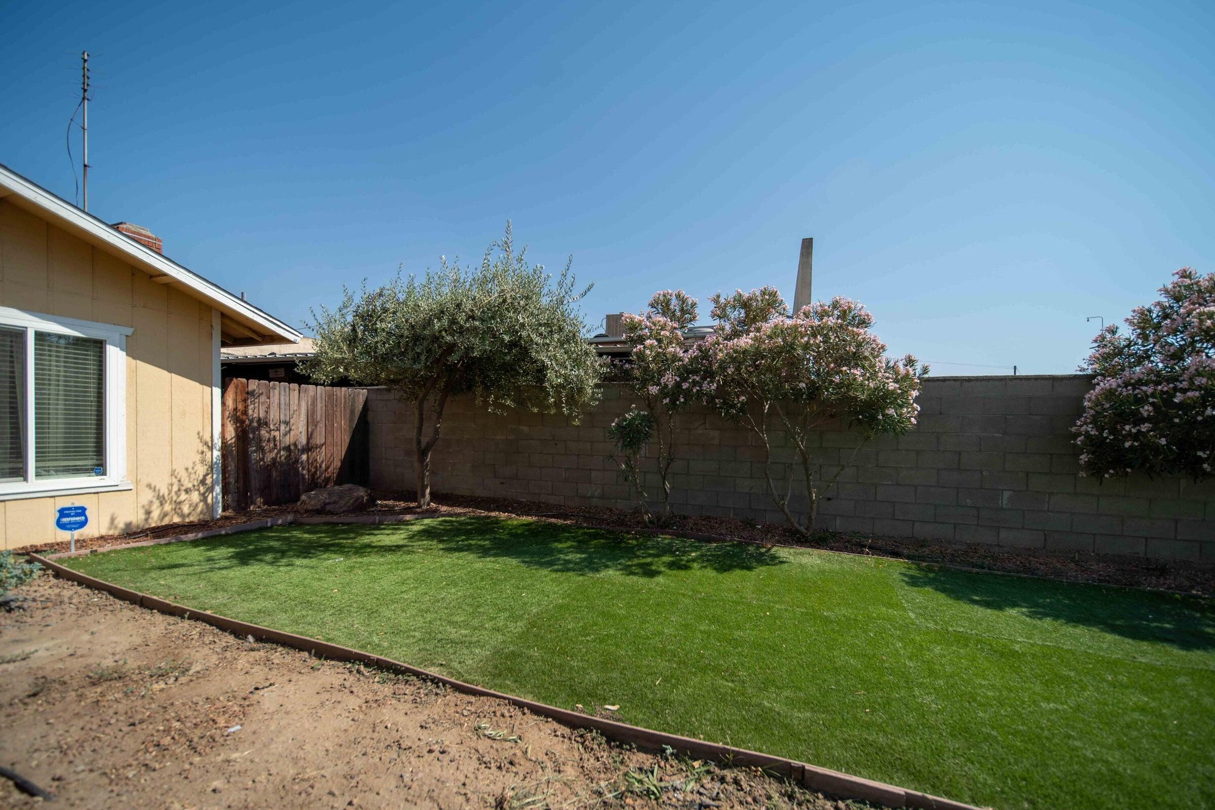 980 S Spruce St, Tulare, CA 93274