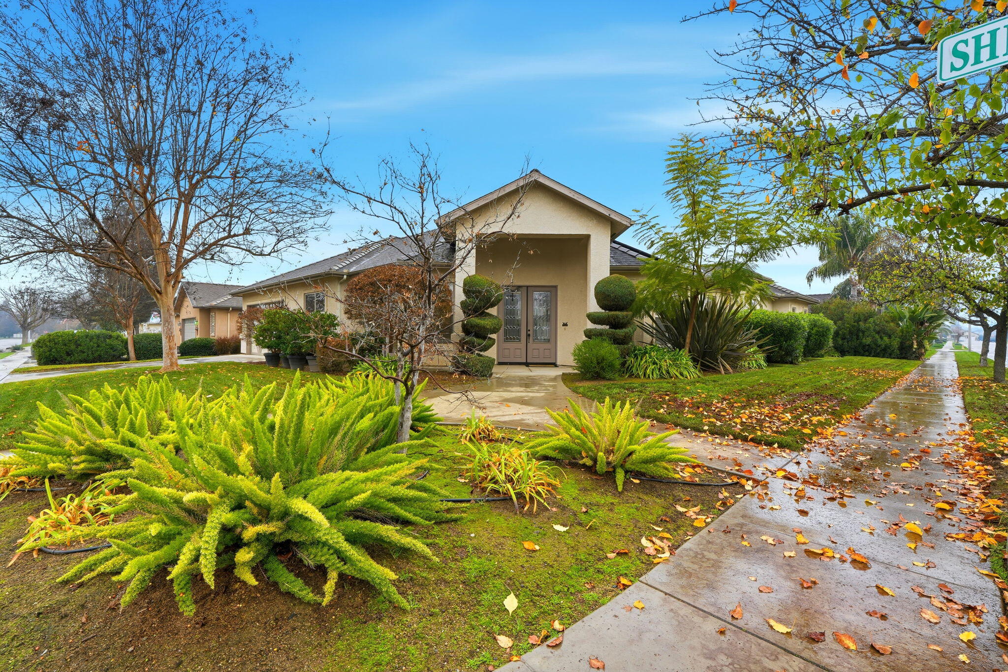 731 Sheffield Ave, Exeter, CA 93221