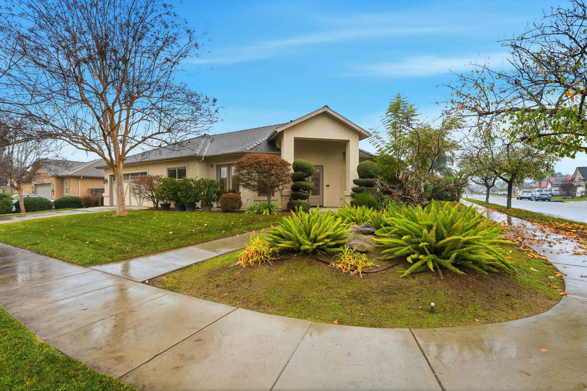 731 Sheffield Ave, Exeter, CA 93221