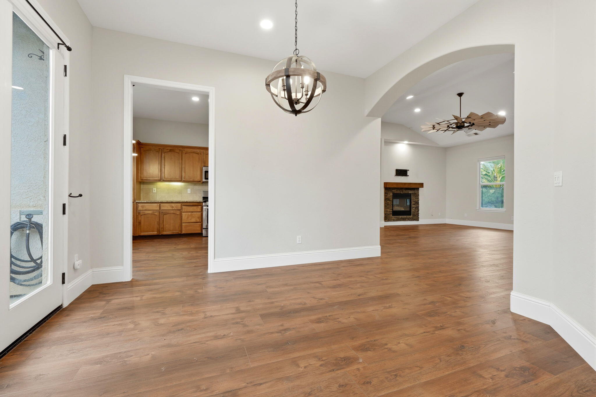 731 Sheffield Ave, Exeter, CA 93221