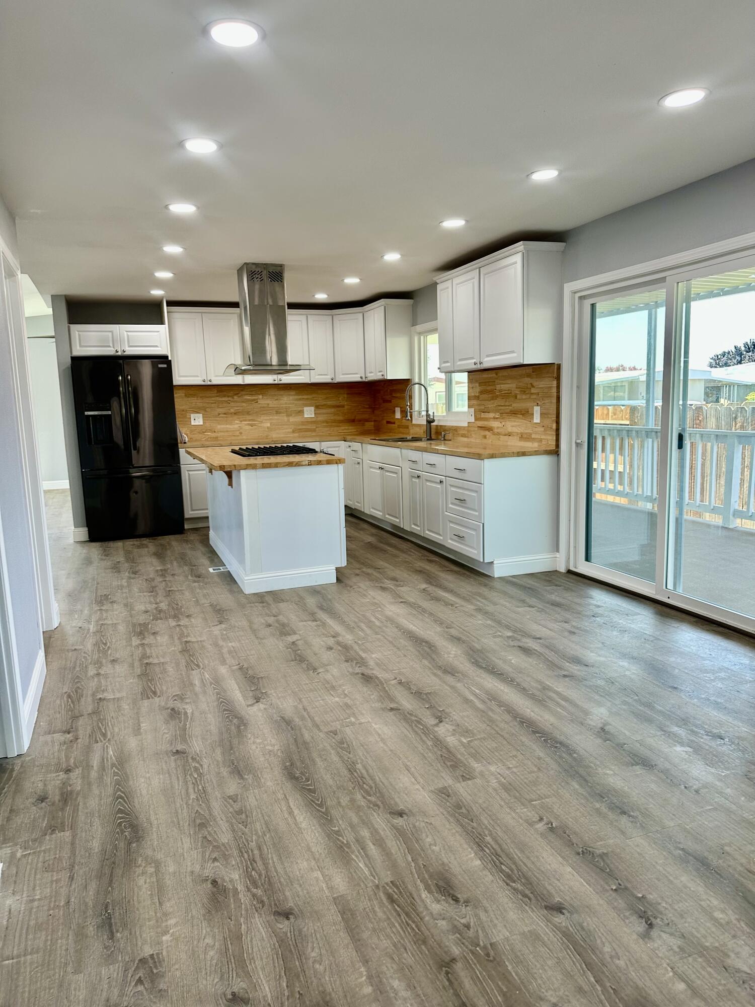 720 E Worth Ave, Porterville, CA 93257