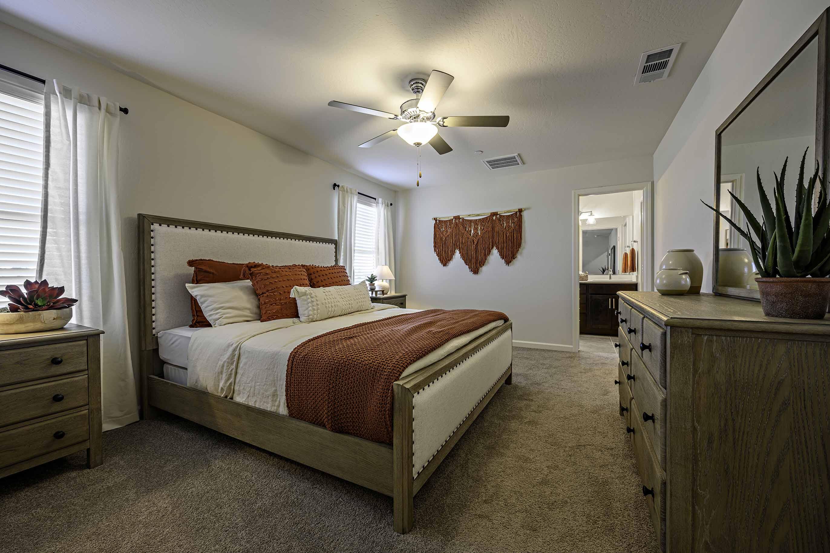 2328 N Kayenta St #2027v, Visalia, CA 93291