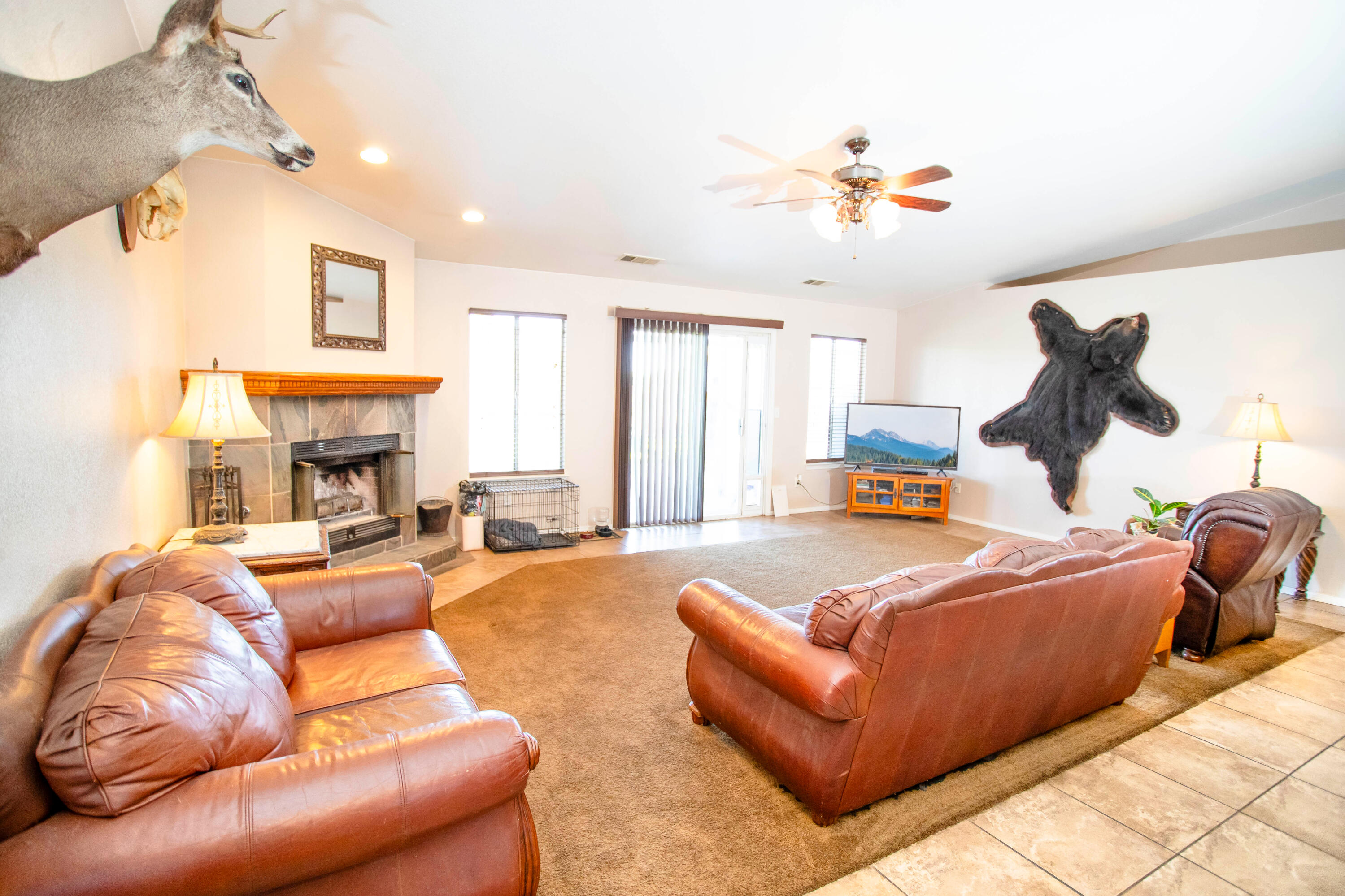 1127 W Orange Ave, Porterville, CA 93257