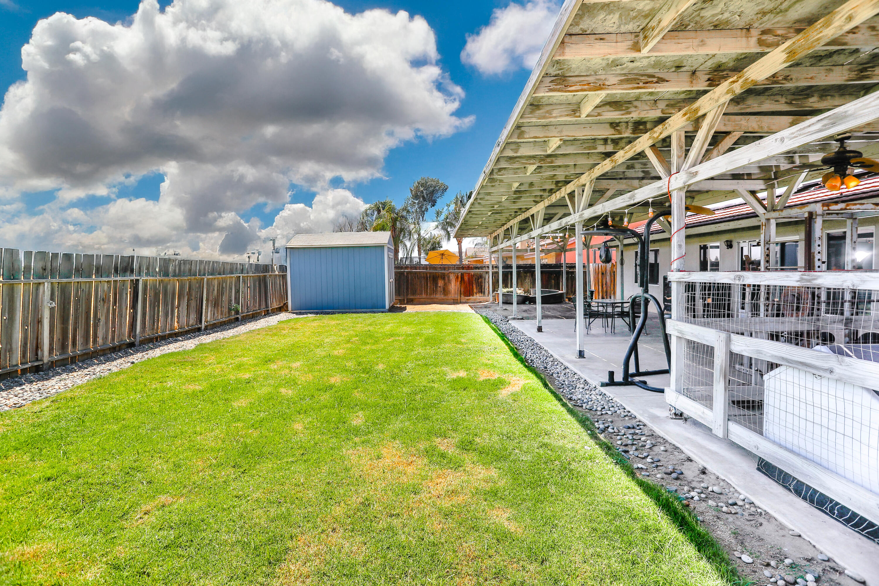 1127 W Orange Ave, Porterville, CA 93257